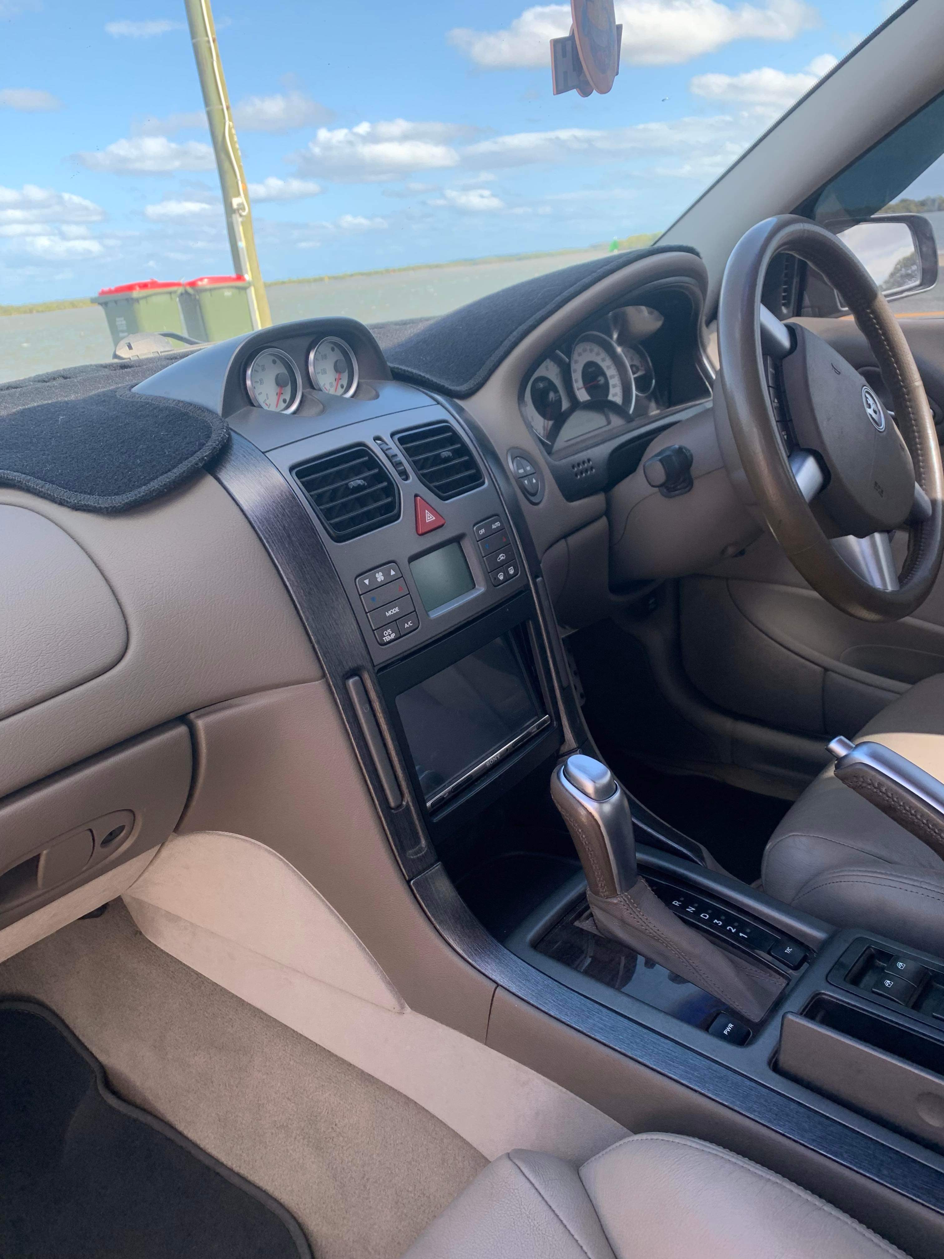2003 HSV SENATOR Y-SERIES SIGNATURE 4 SP AUTOMATIC 4D SEDAN