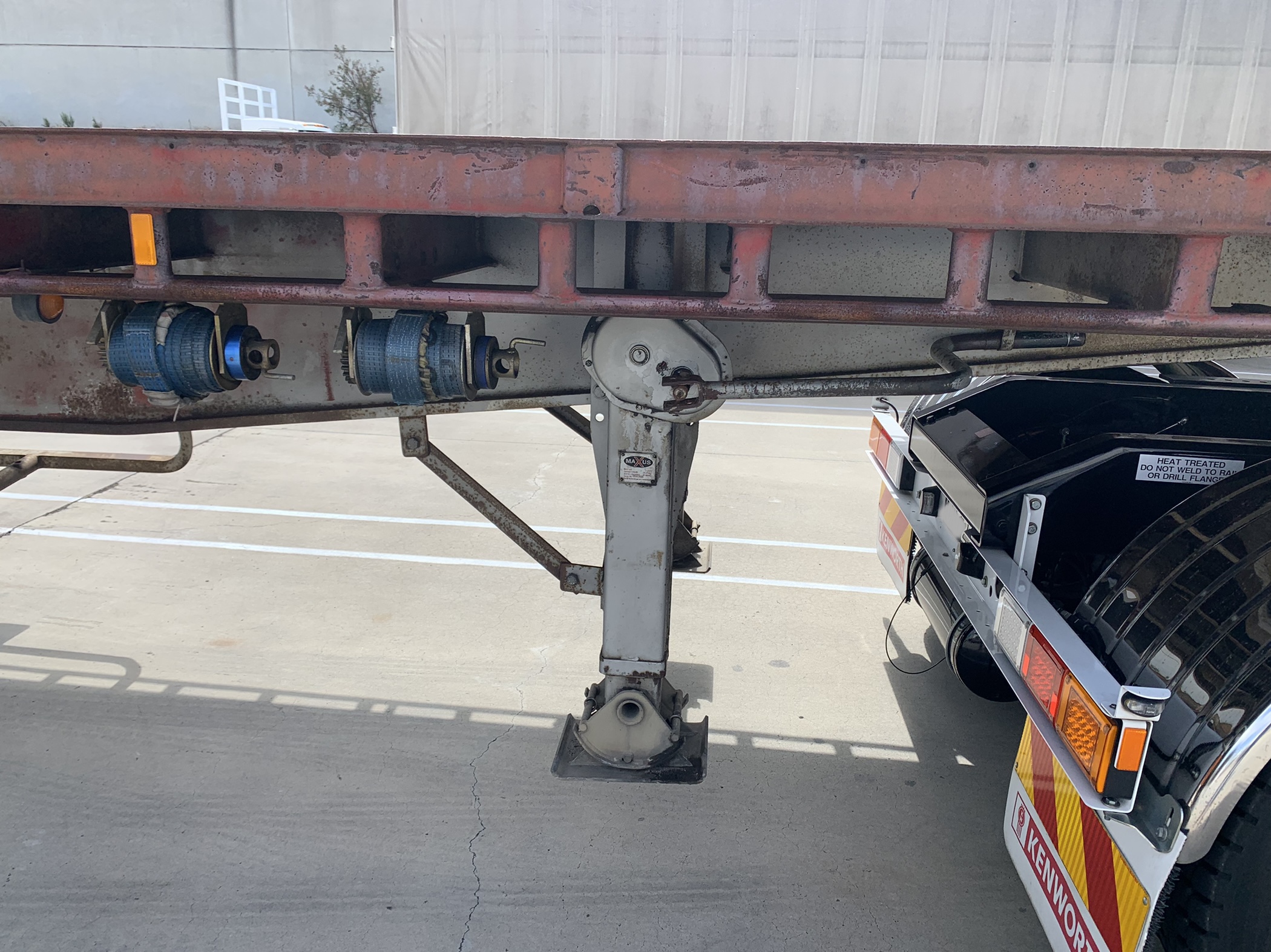 1974 FREIGHTER 48FT FLAT TOP TRI AXLE TRAILER