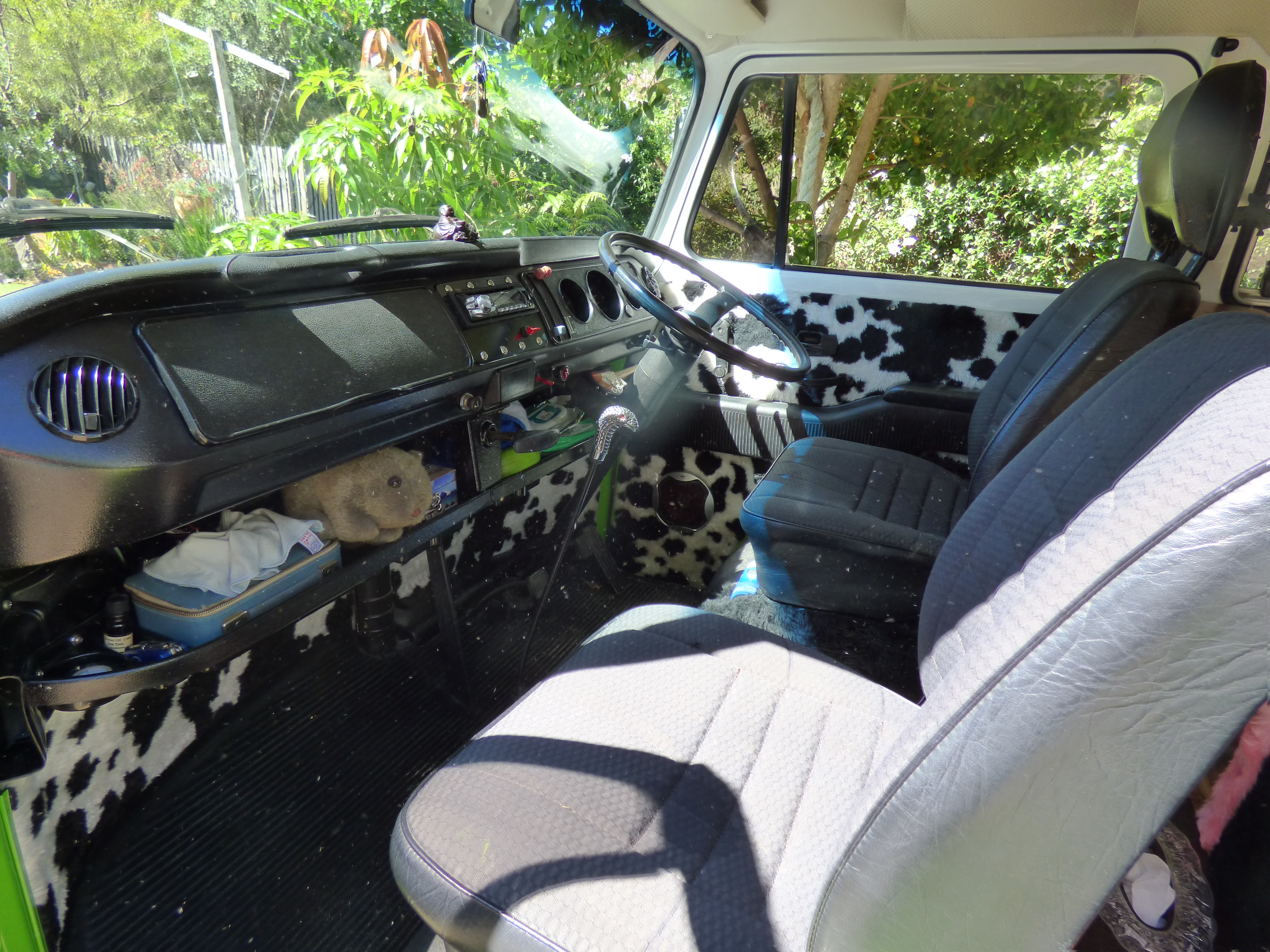 1979 VOLKSWAGEN KOMBI 4 SP MANUAL VAN