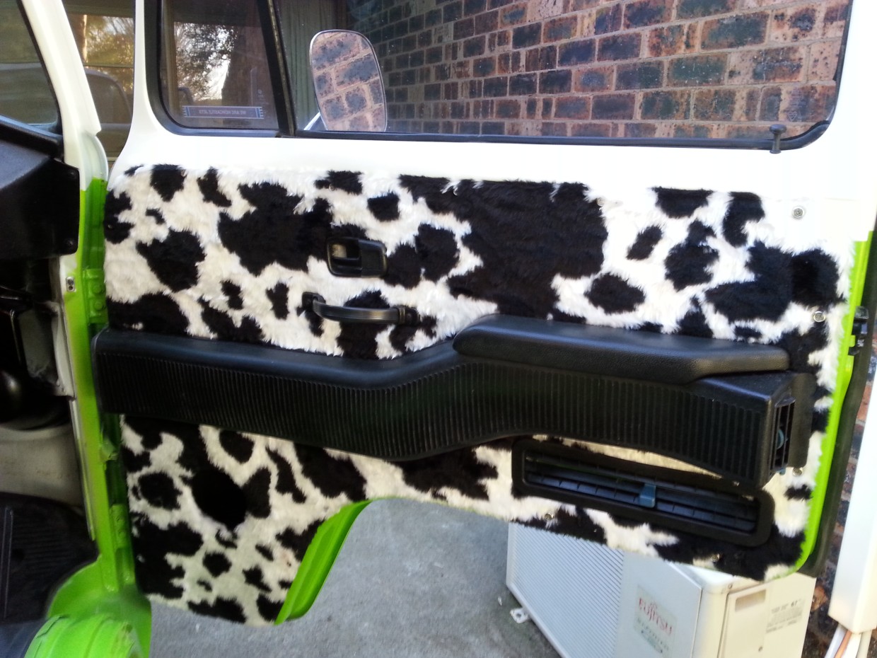 1979 VOLKSWAGEN KOMBI 4 SP MANUAL VAN