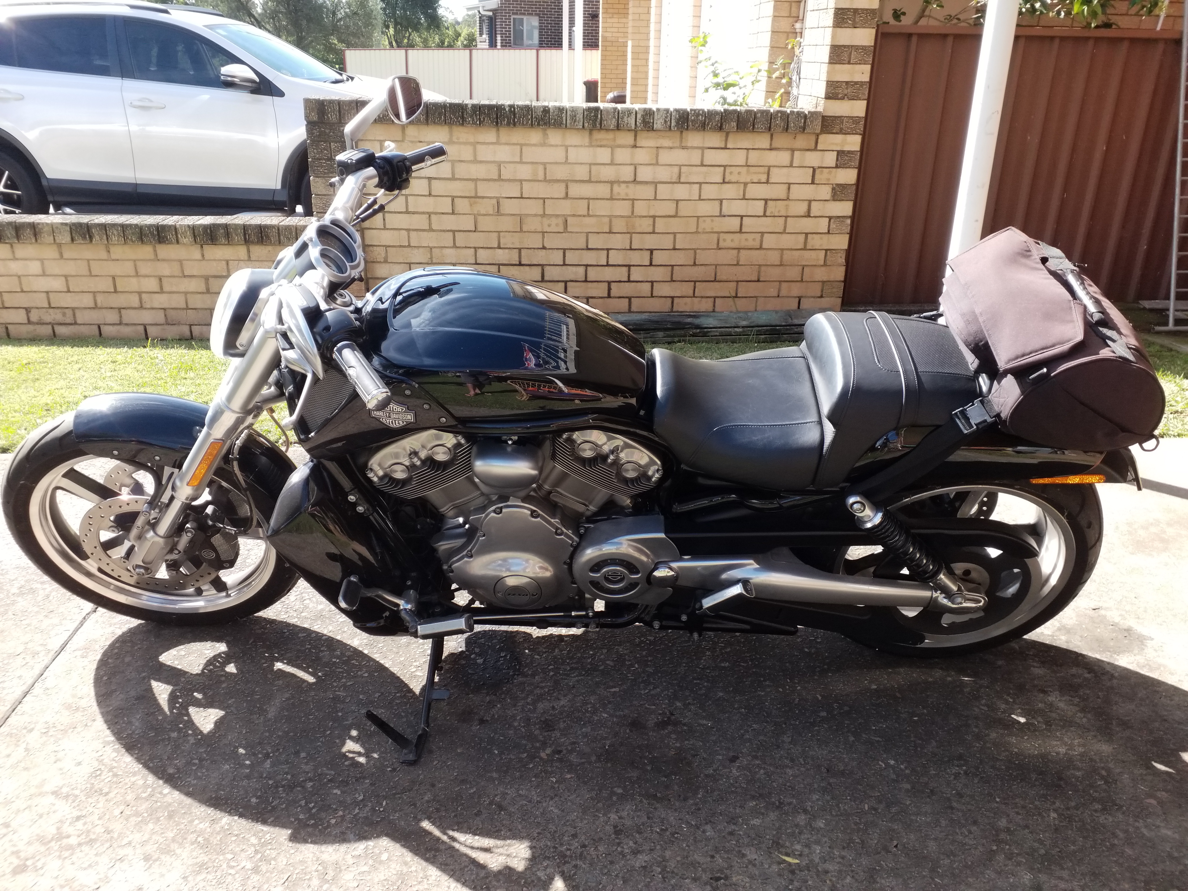2011 HARLEY-DAVIDSON VRSCF MUSCLE CRUISER