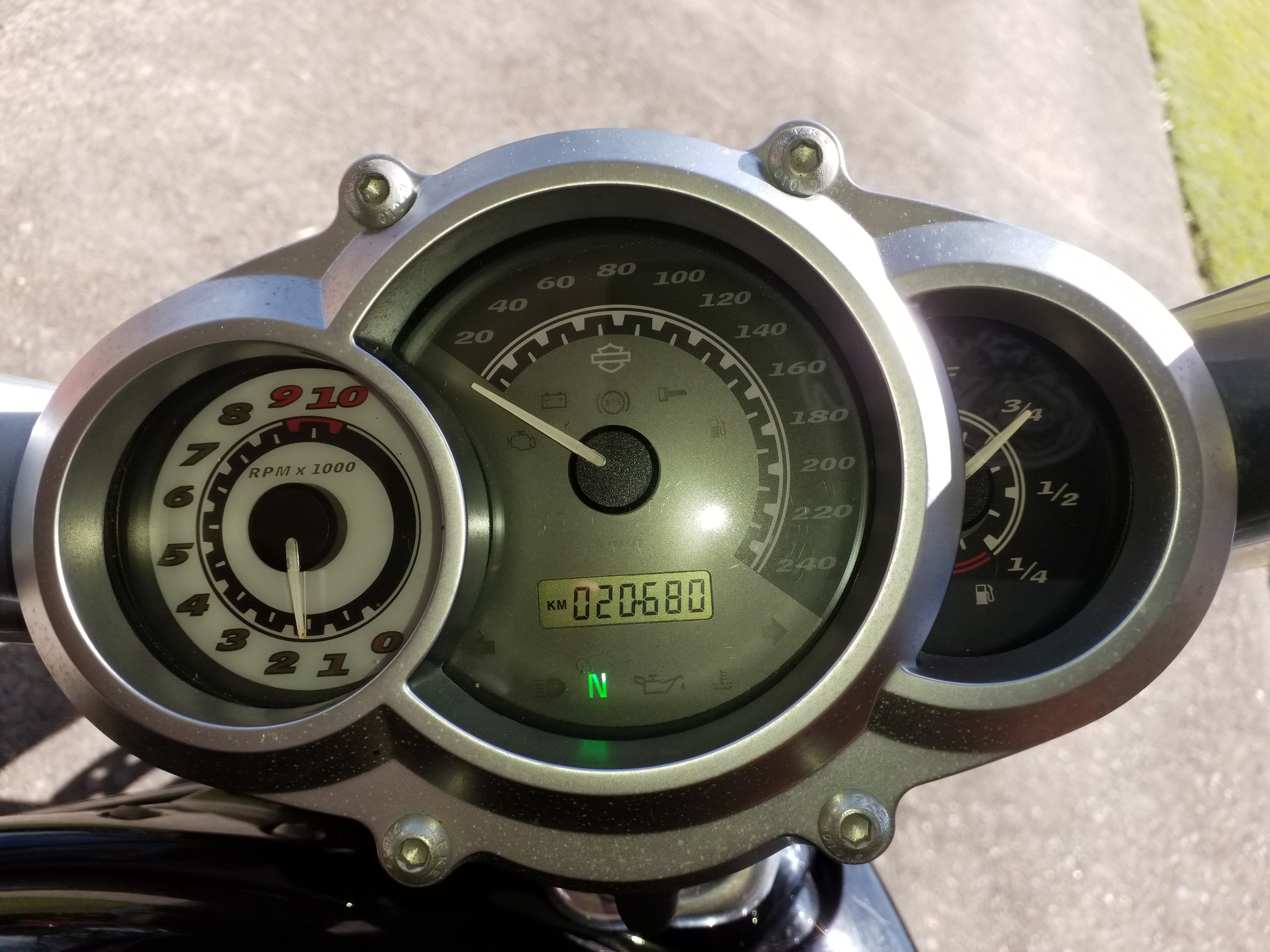 2011 HARLEY-DAVIDSON VRSCF MUSCLE CRUISER
