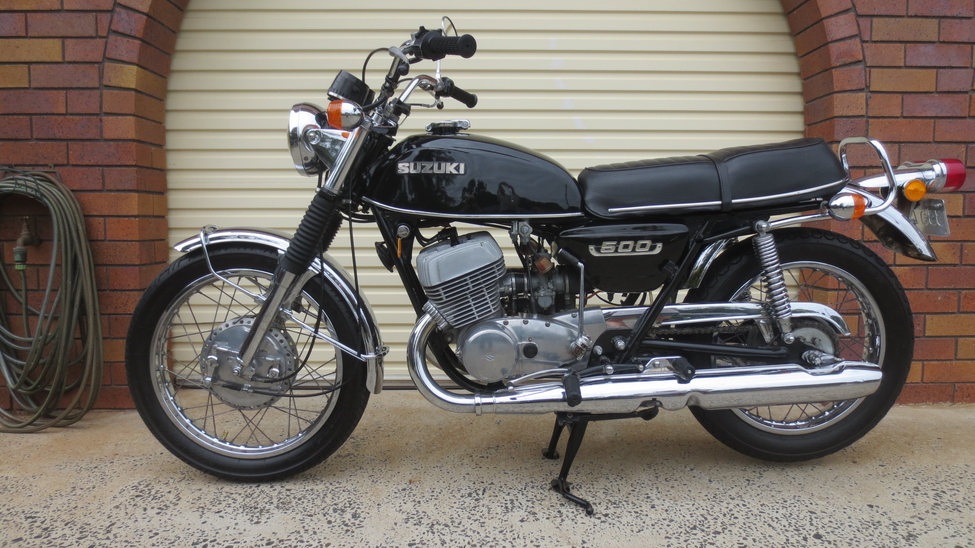 1974 SUZUKI T500 ROAD