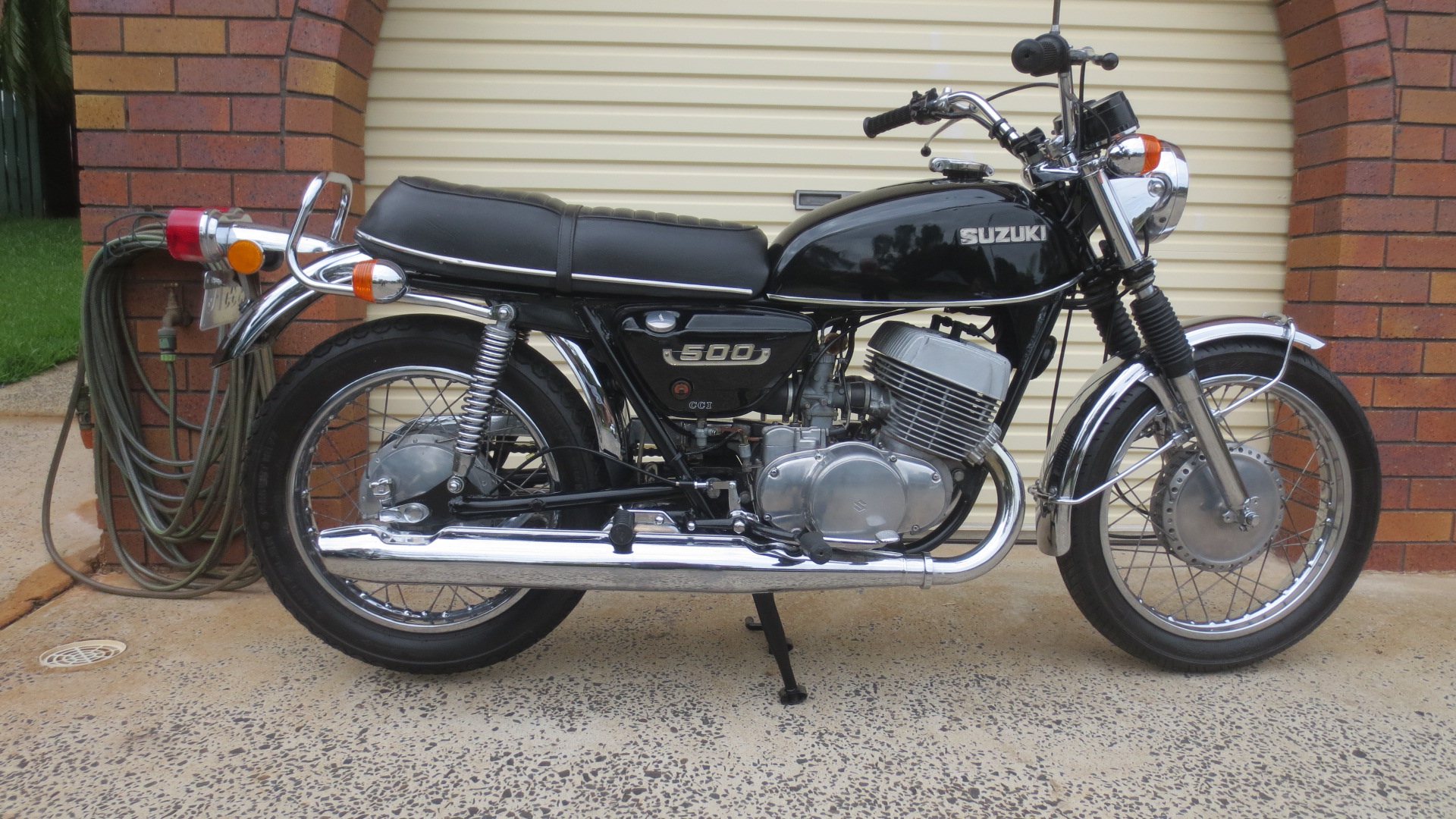 1974 SUZUKI T500 ROAD