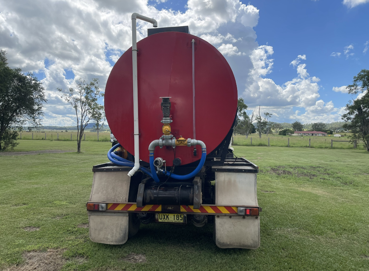 1985 UD CWA 45 WATER TRUCK