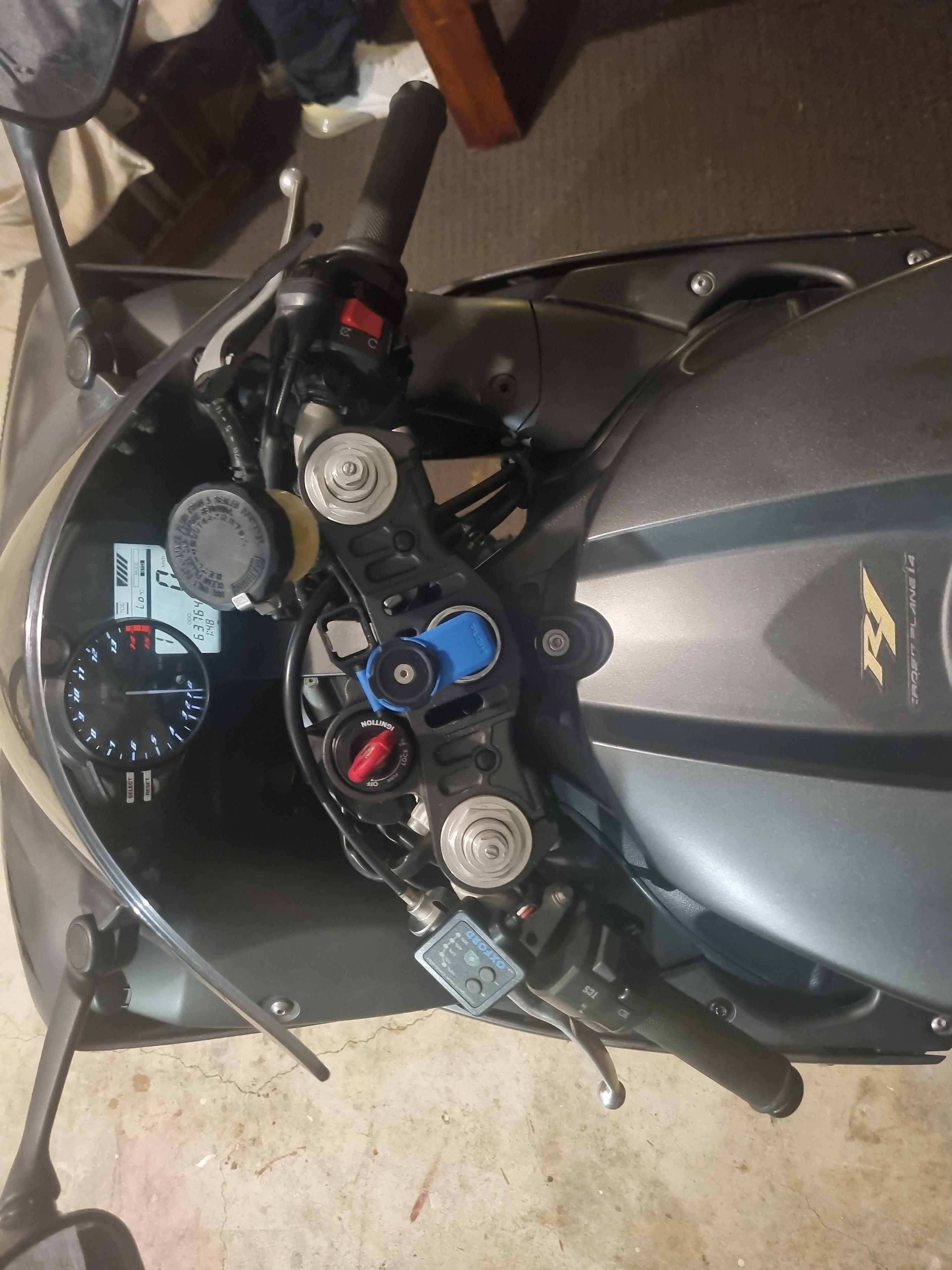2013 YAMAHA YZF-R15 SPORTS