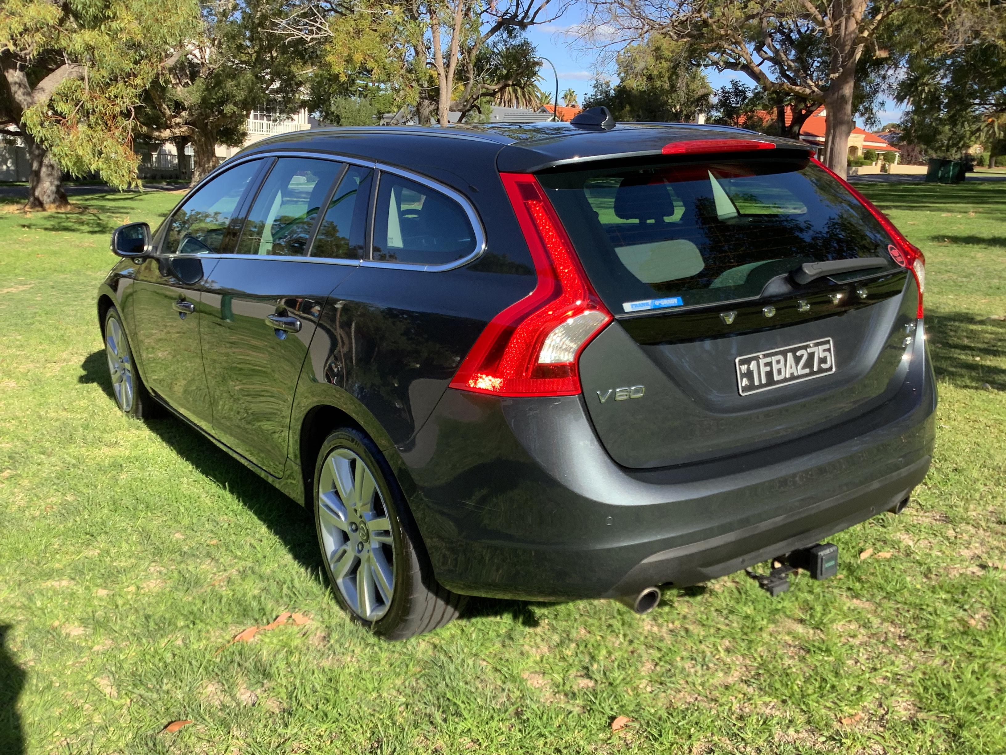 2012 VOLVO V60 F MY12 T6 TEKNIK 6 SP AUTOMATIC 4D WAGON
