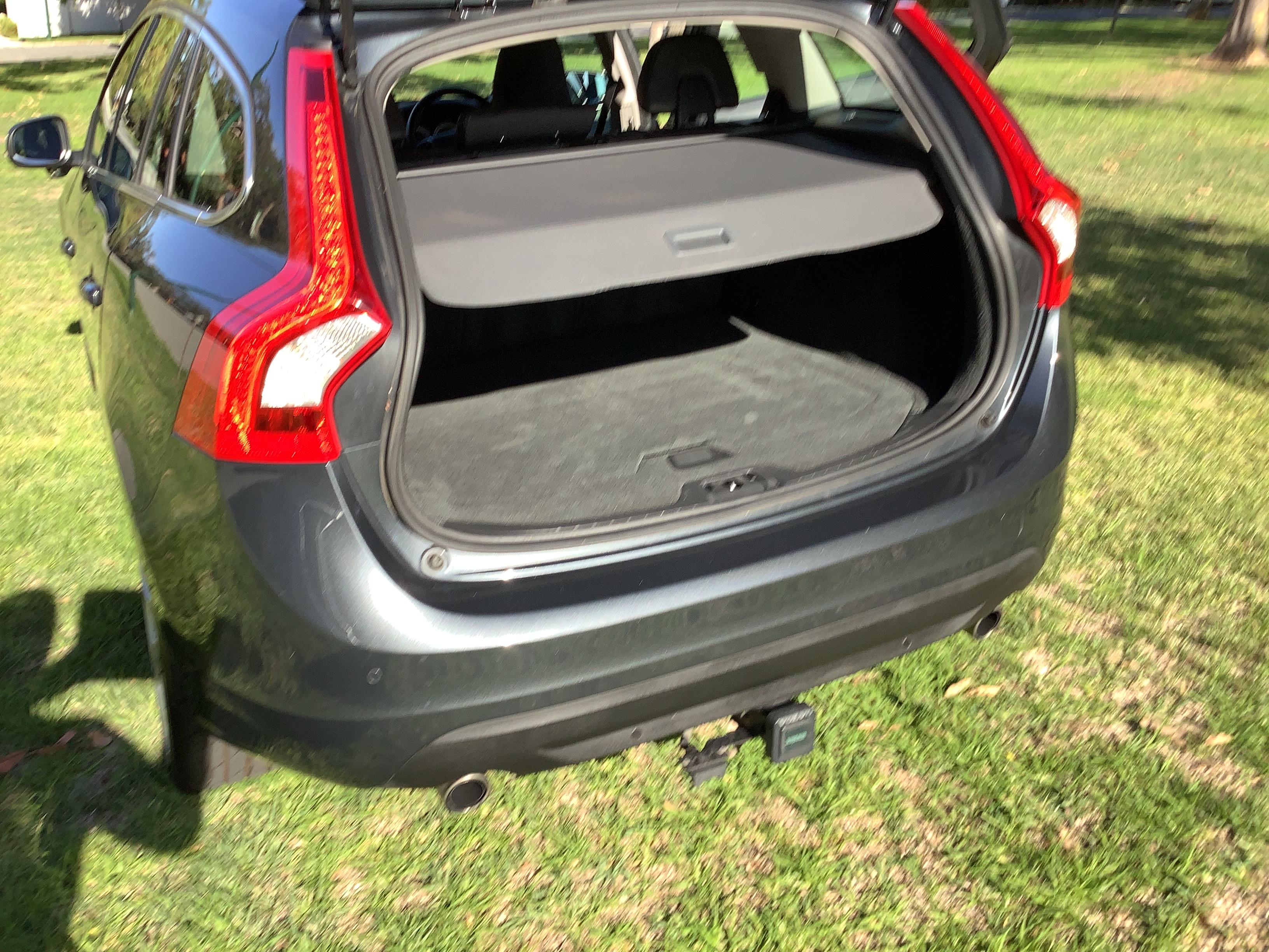 2012 VOLVO V60 F MY12 T6 TEKNIK 6 SP AUTOMATIC 4D WAGON