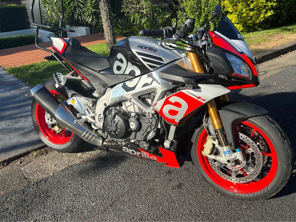 2015 APRILIA TUONO V4 SPORTS