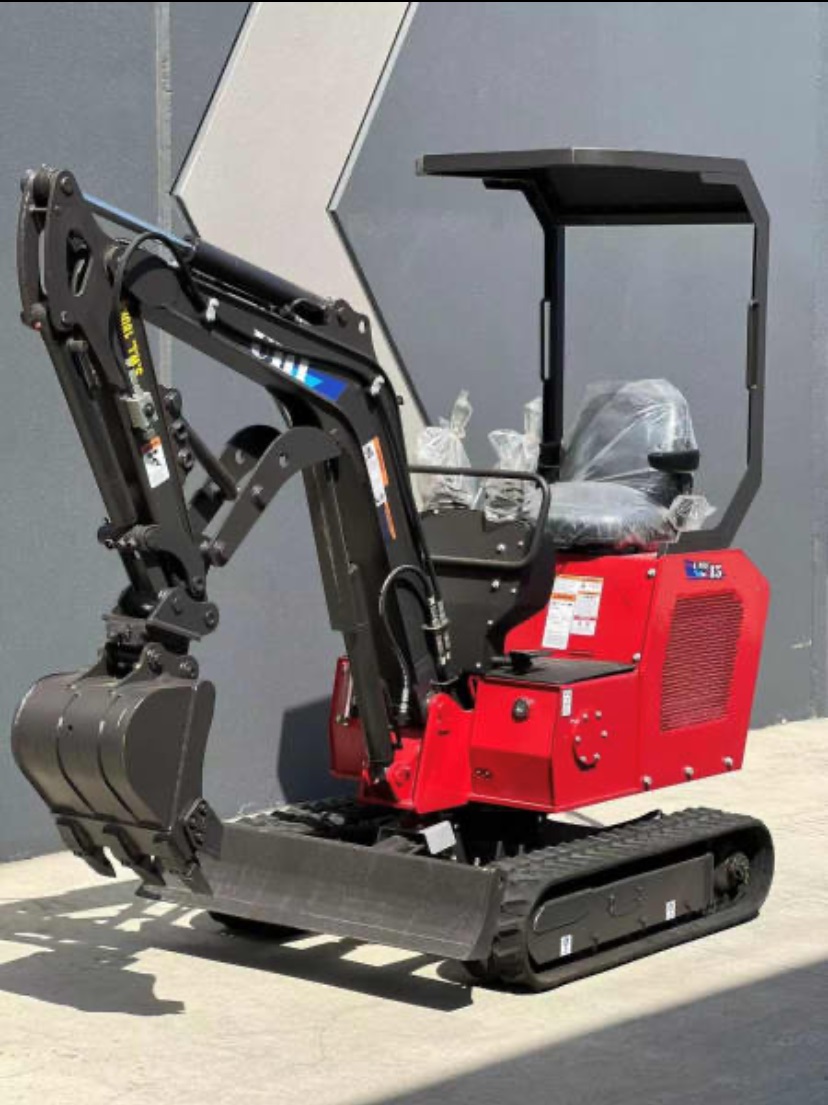 2022 UME 15 EXCAVATOR
