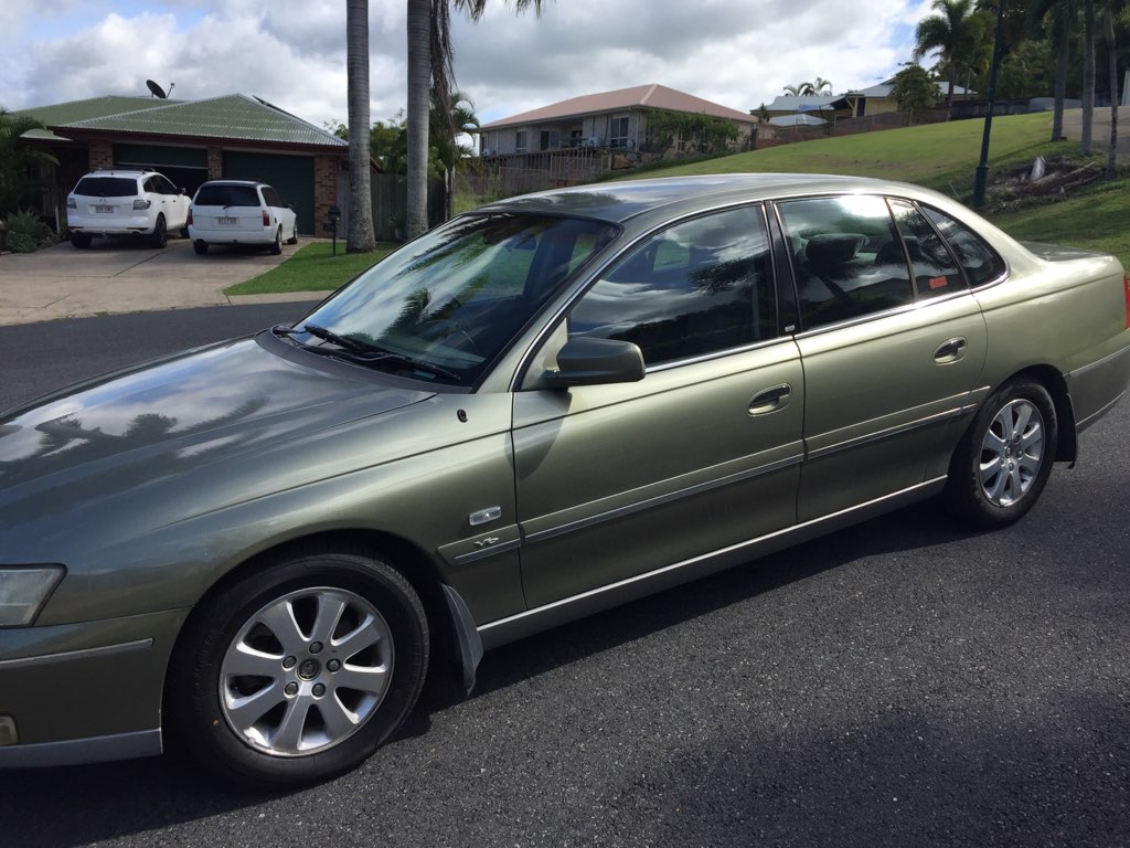 2003 HOLDEN STATESMAN WK SEDAN