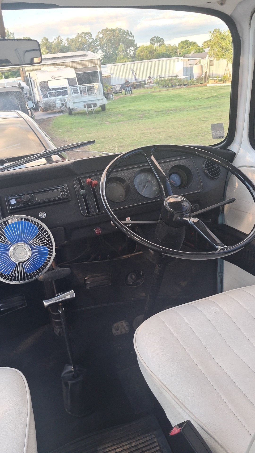 1975 VOLKSWAGEN MICRO BUS