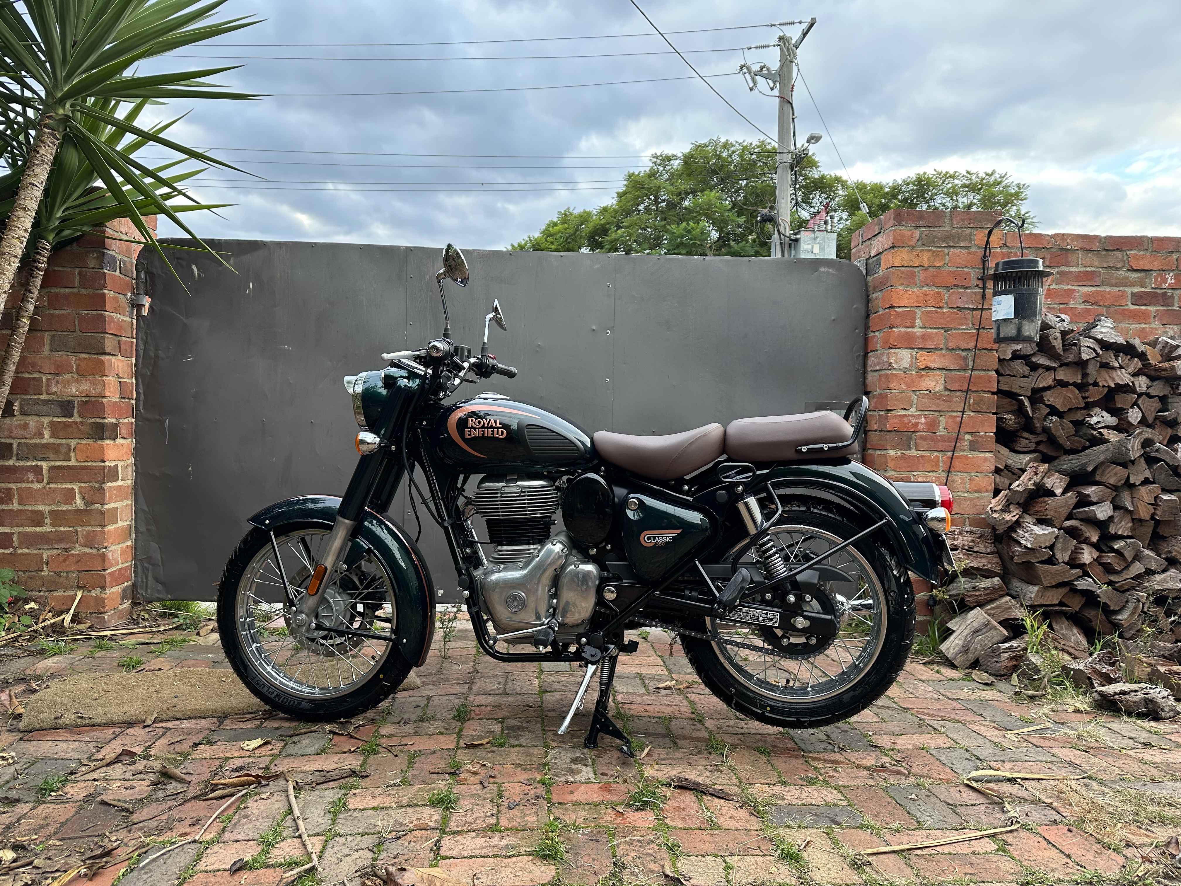 2022 ROYAL ENFIELD CLASSIC 350 HALCYON GREEN ROAD 