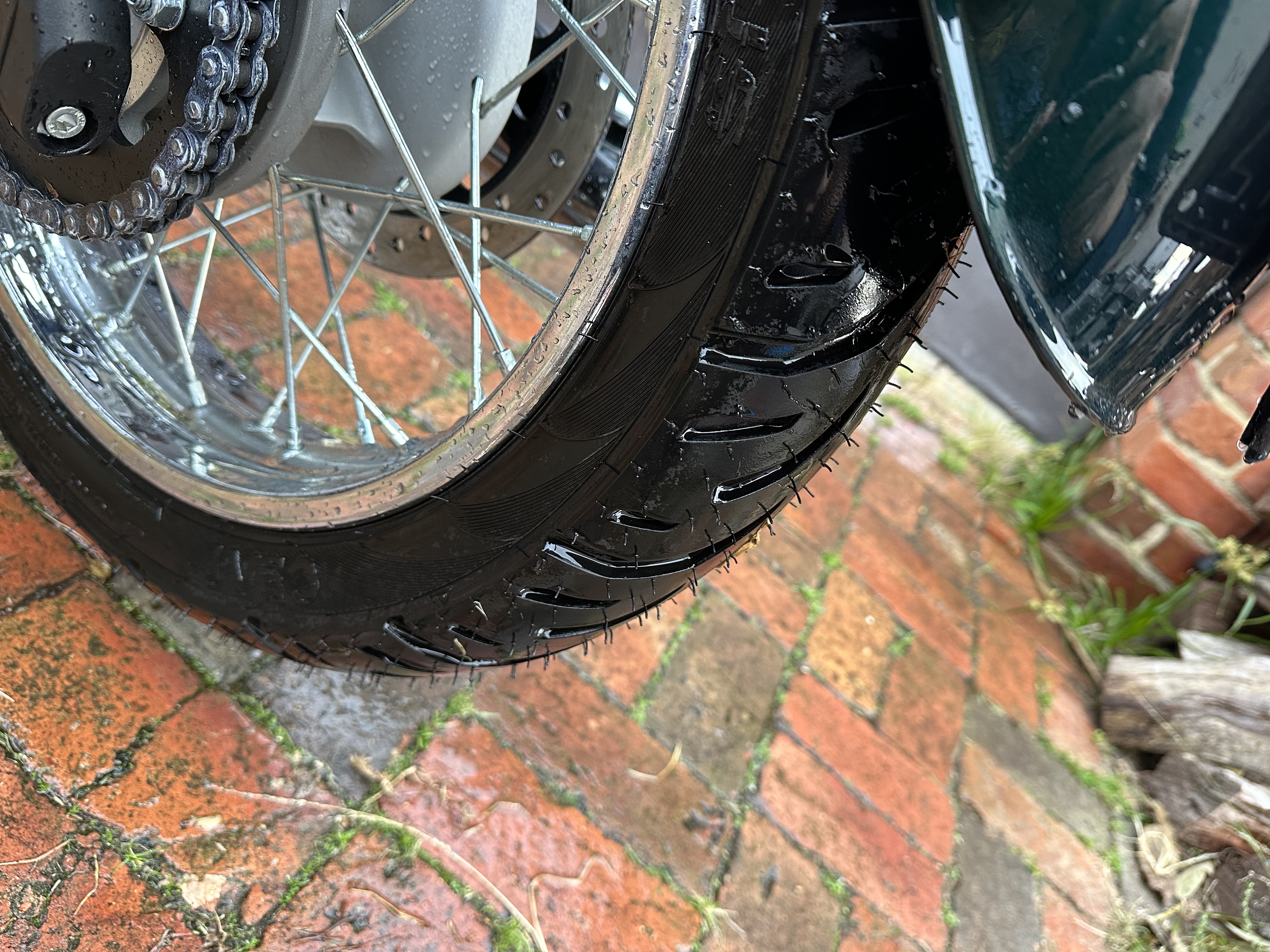 2022 ROYAL ENFIELD CLASSIC 350 HALCYON GREEN ROAD