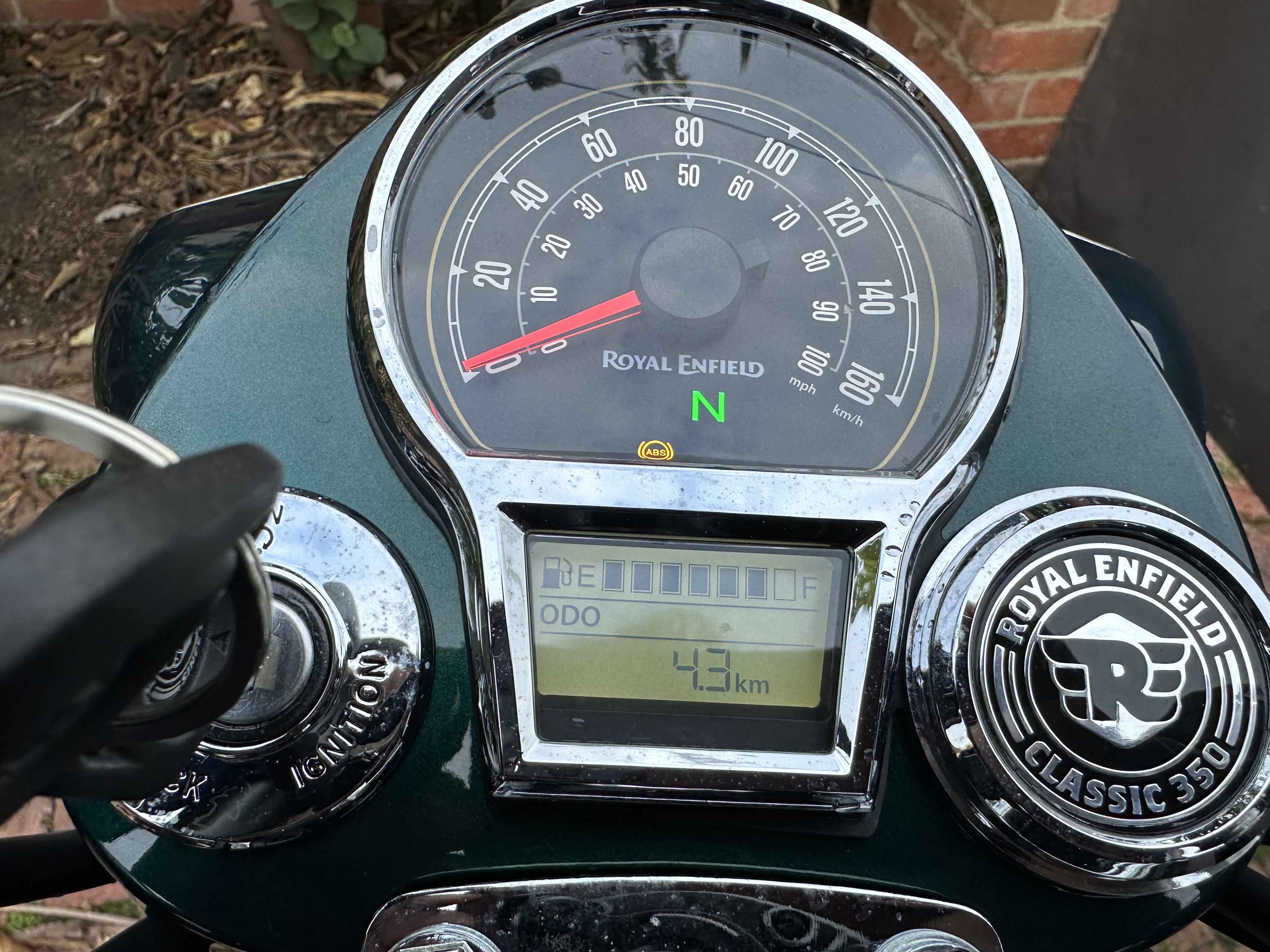 2022 ROYAL ENFIELD CLASSIC 350 HALCYON GREEN ROAD 