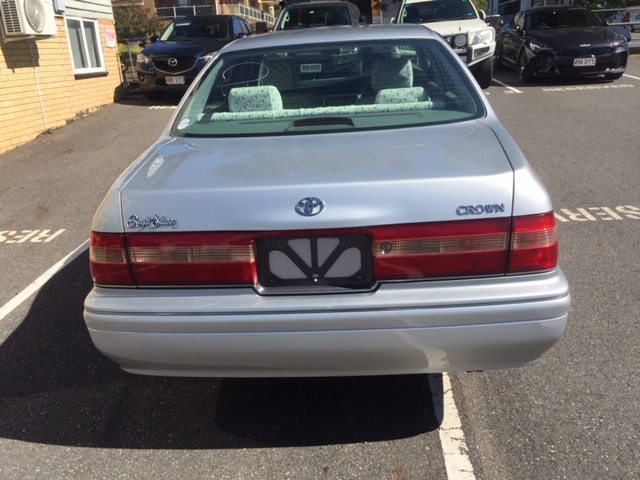 1996 TOYOTA CROWN ROYAL SALOON