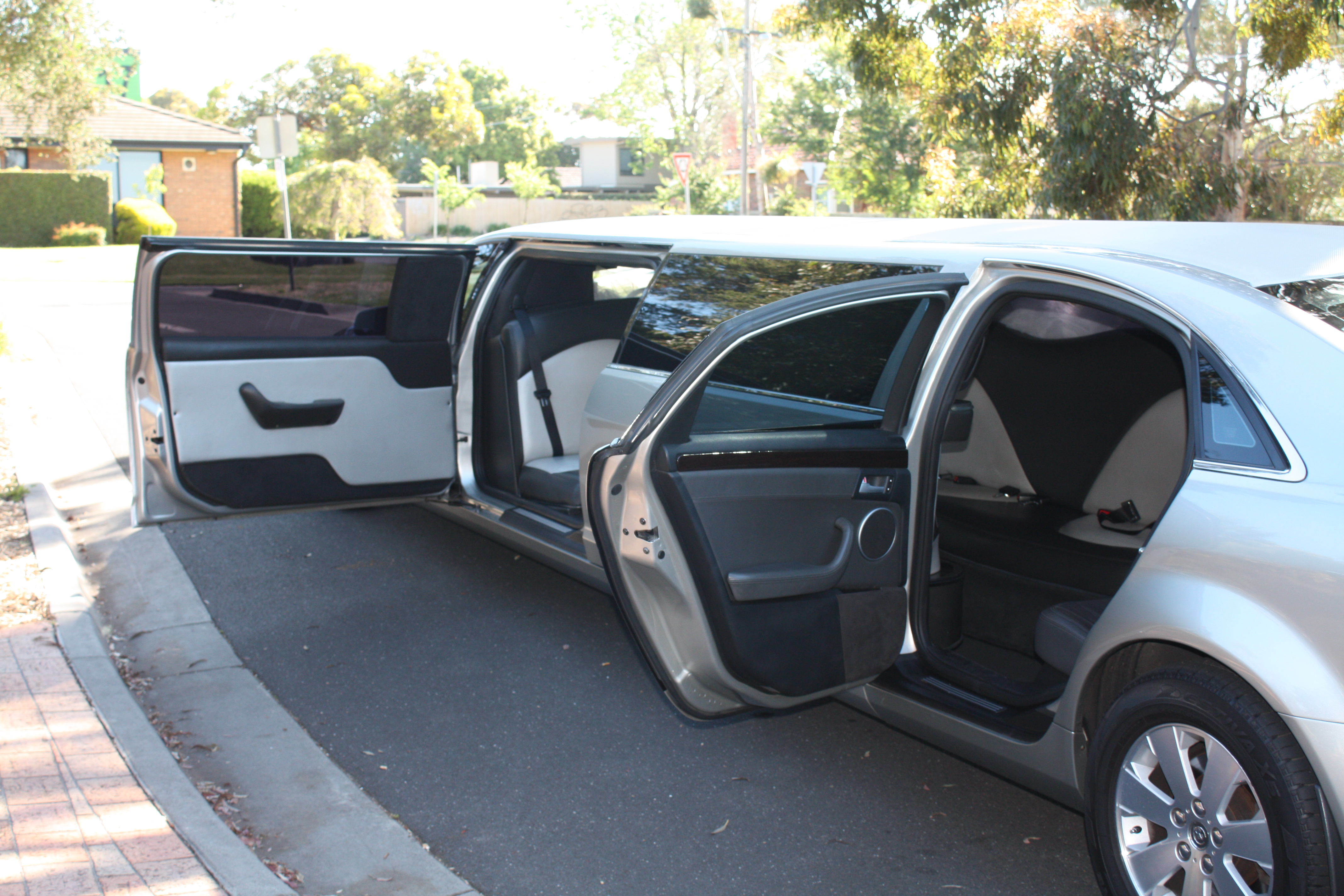 Limo 2008 HOLDEN STATESMAN WM LIMOUSINE