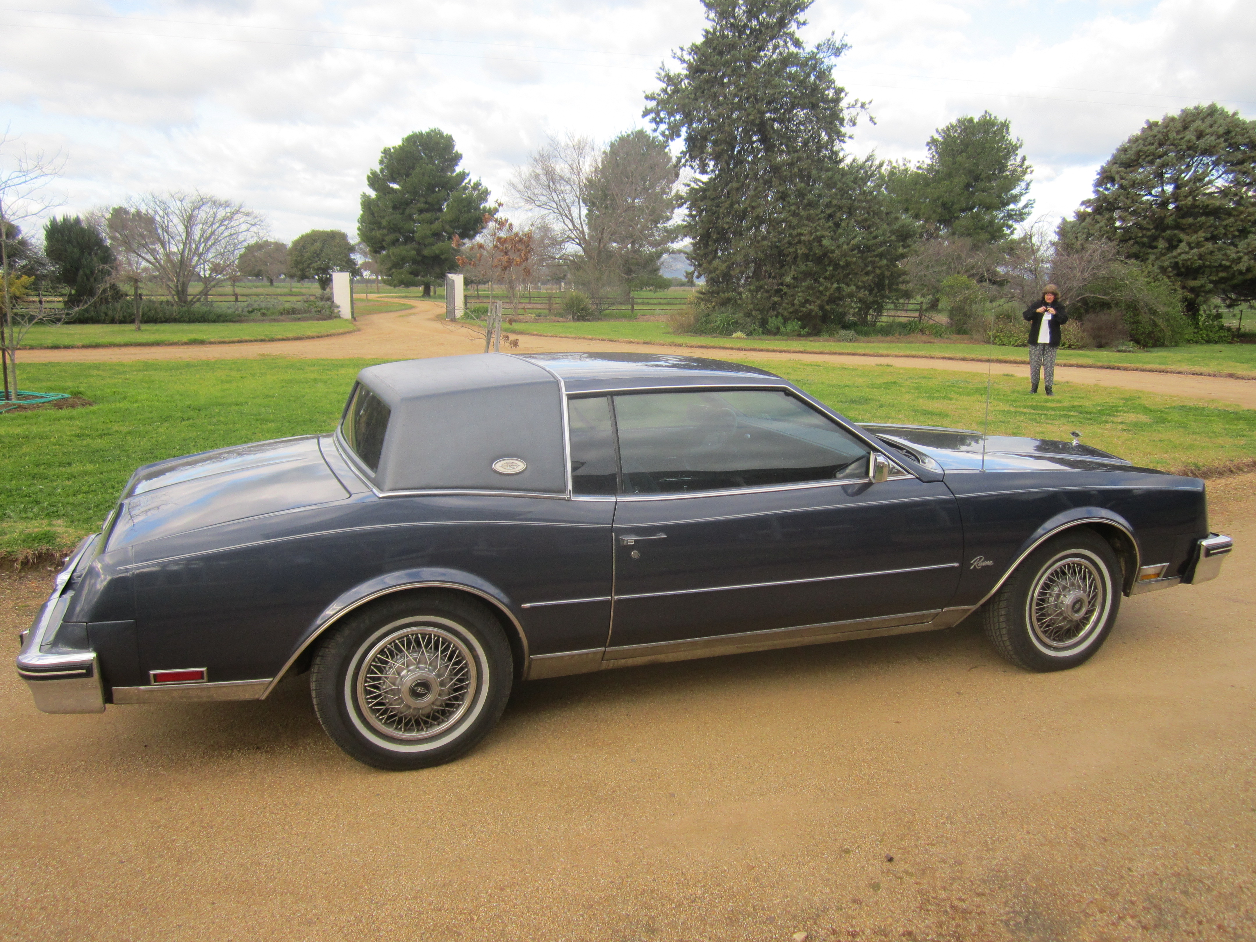 1983 BUICK RIVIERA COUPE