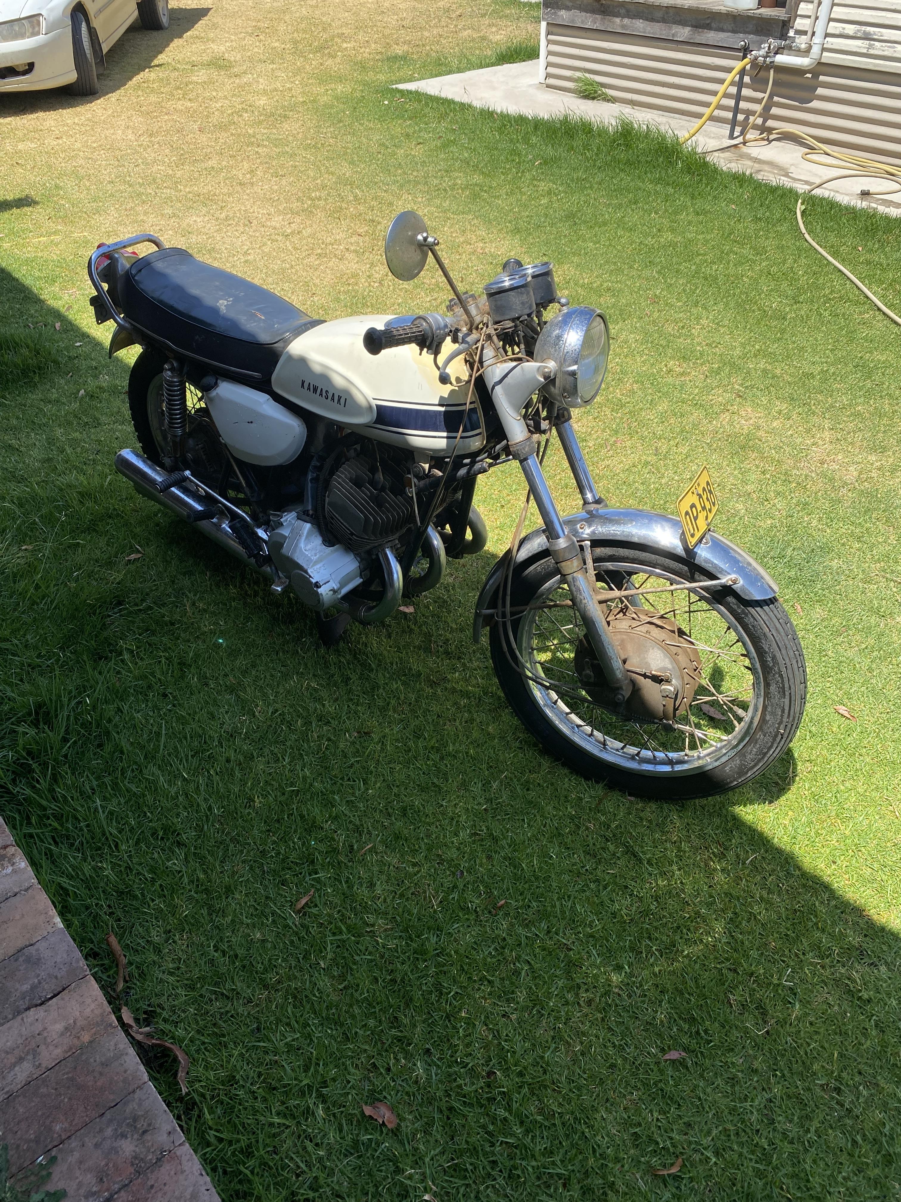 1969 KAWASAKI H1 ROAD
