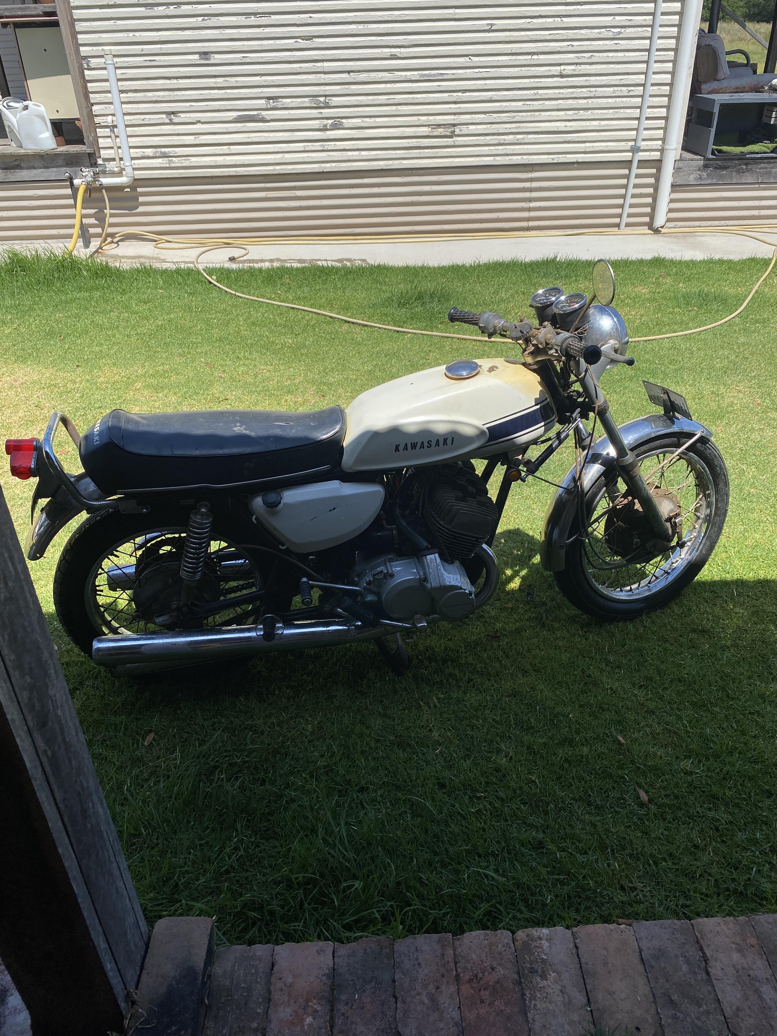 1969 KAWASAKI MACH III 500CC ROAD 