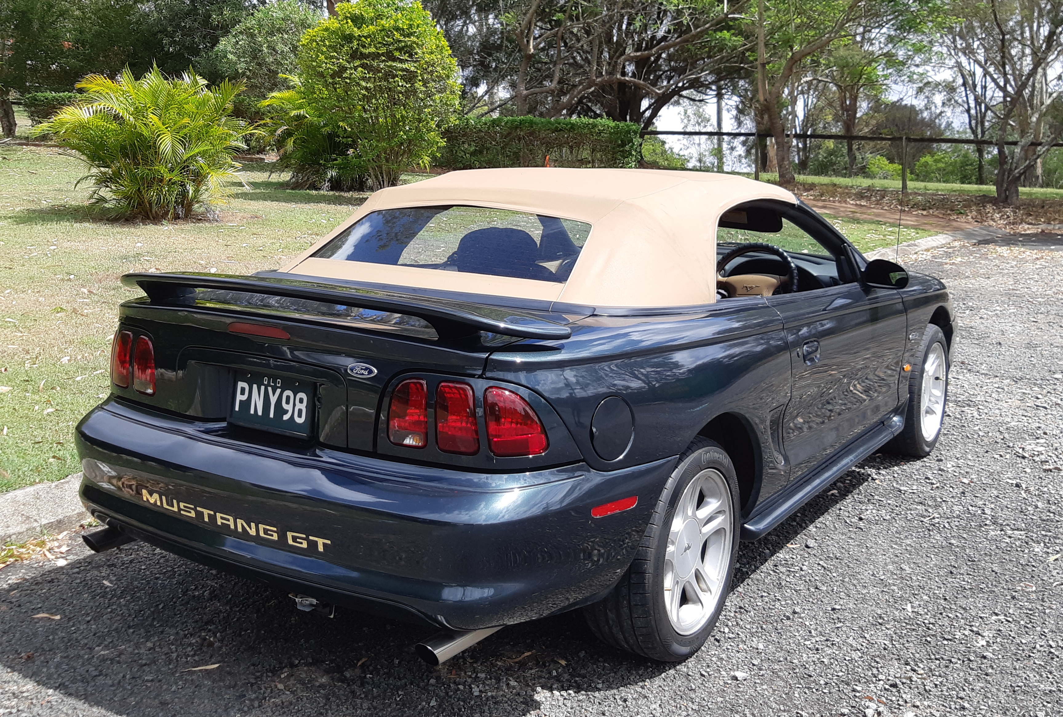 1998 MUSTANG GT V8 CONVERTIBLE