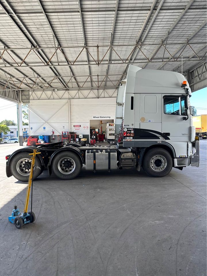 2016 DAF XF 105 SUPER SPACE CAB PRIME MOVER