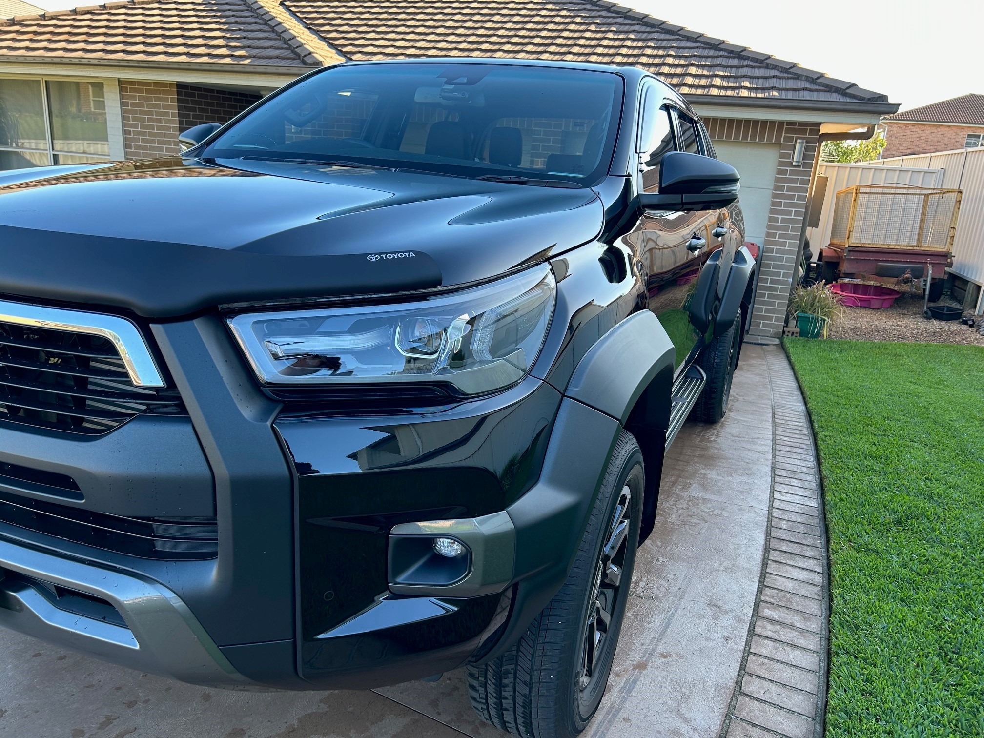 2022 TOYOTA HILUX GUN126R ROGUE (4x4) 6 SPEAKER 6 SP AUTOMATIC DOUBLE CAB P/UP 