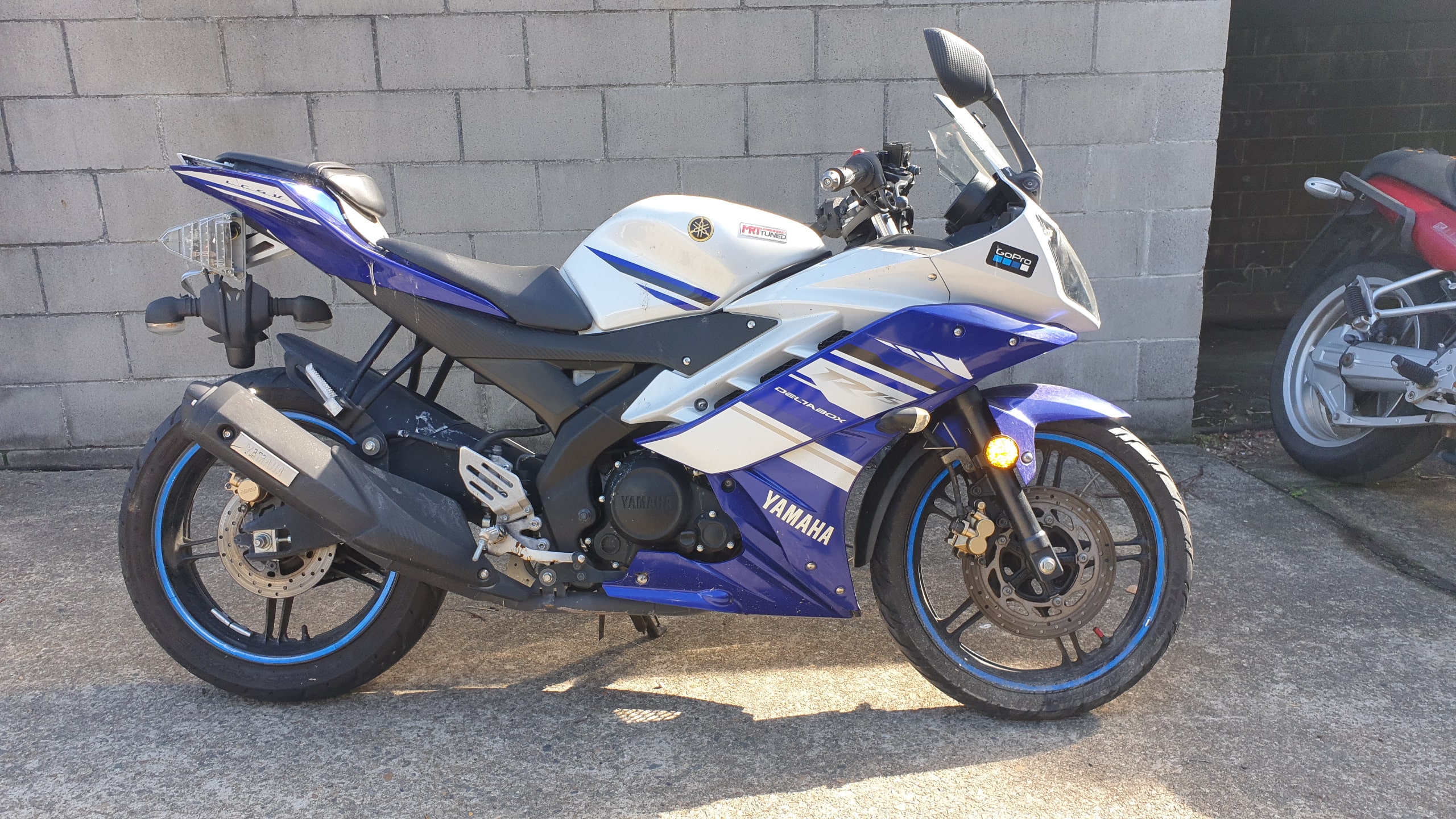 04/2015 YAMAHA YZF-R15 V2 SPORTS