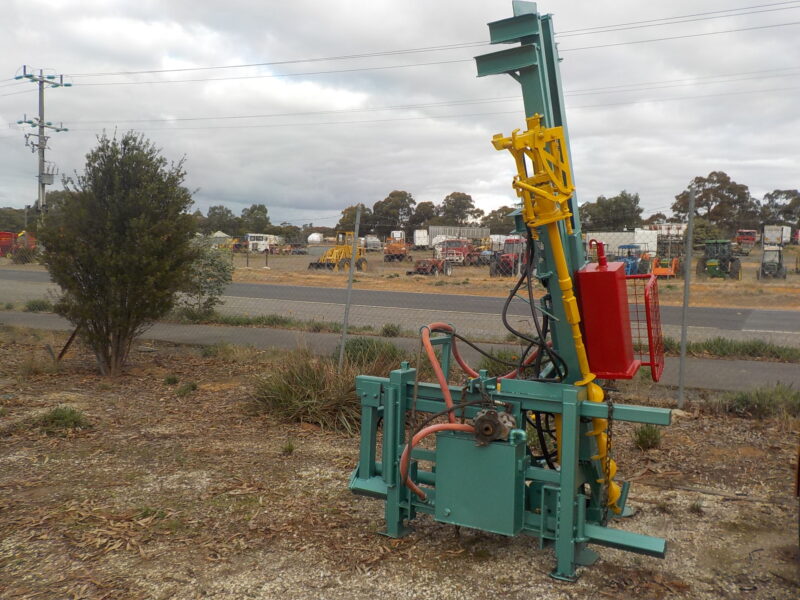 MUNRO POST DRIVER