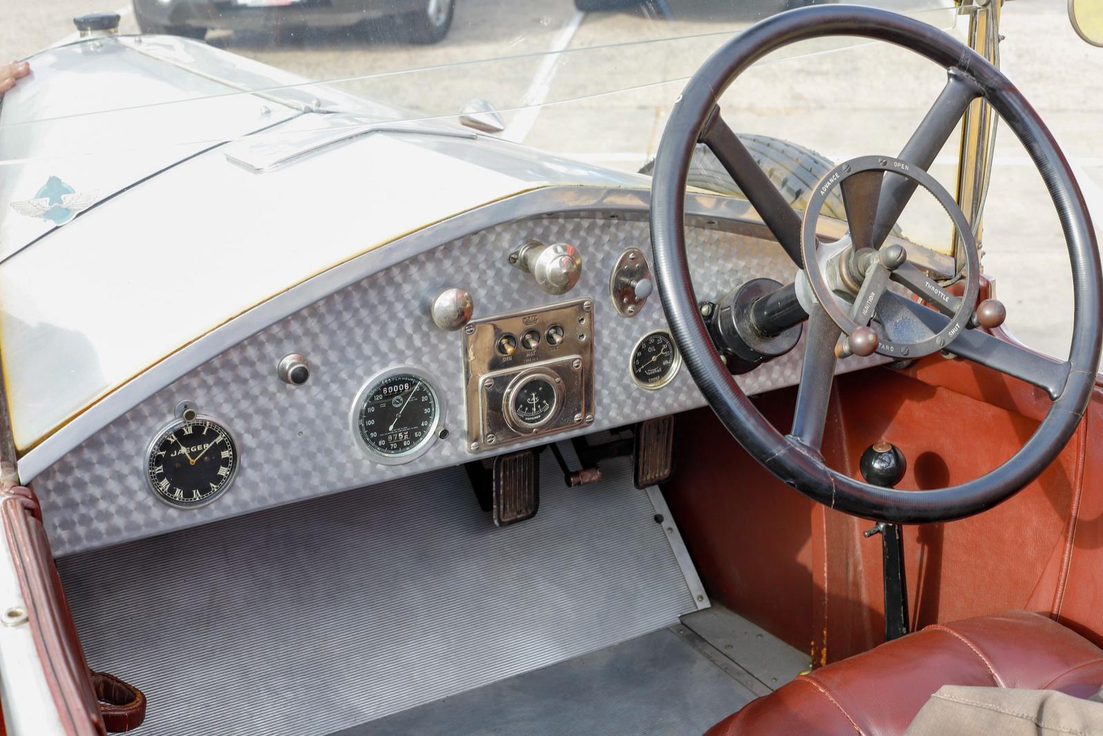 1925 VAUXHALL 30/98 TOURER