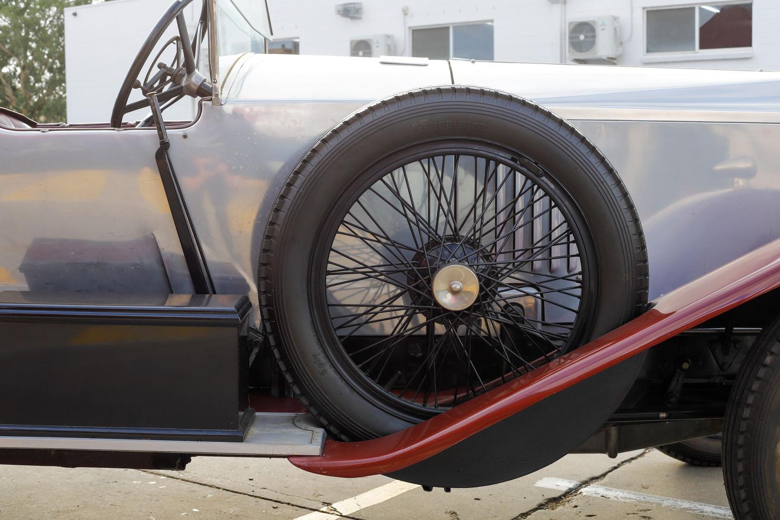 1925 VAUXHALL 30/98 TOURER