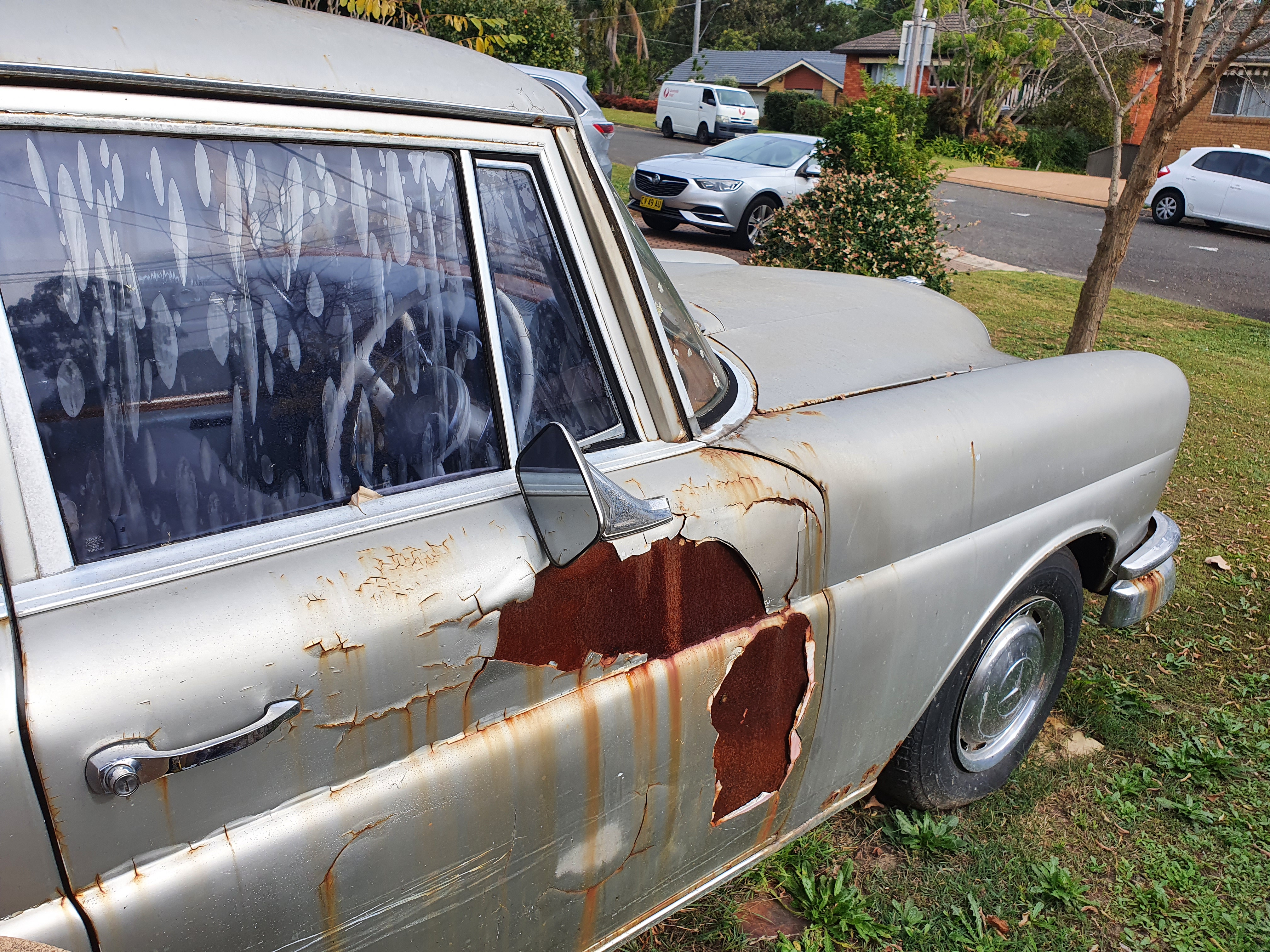1963 MERCEDES-BENZ 220S