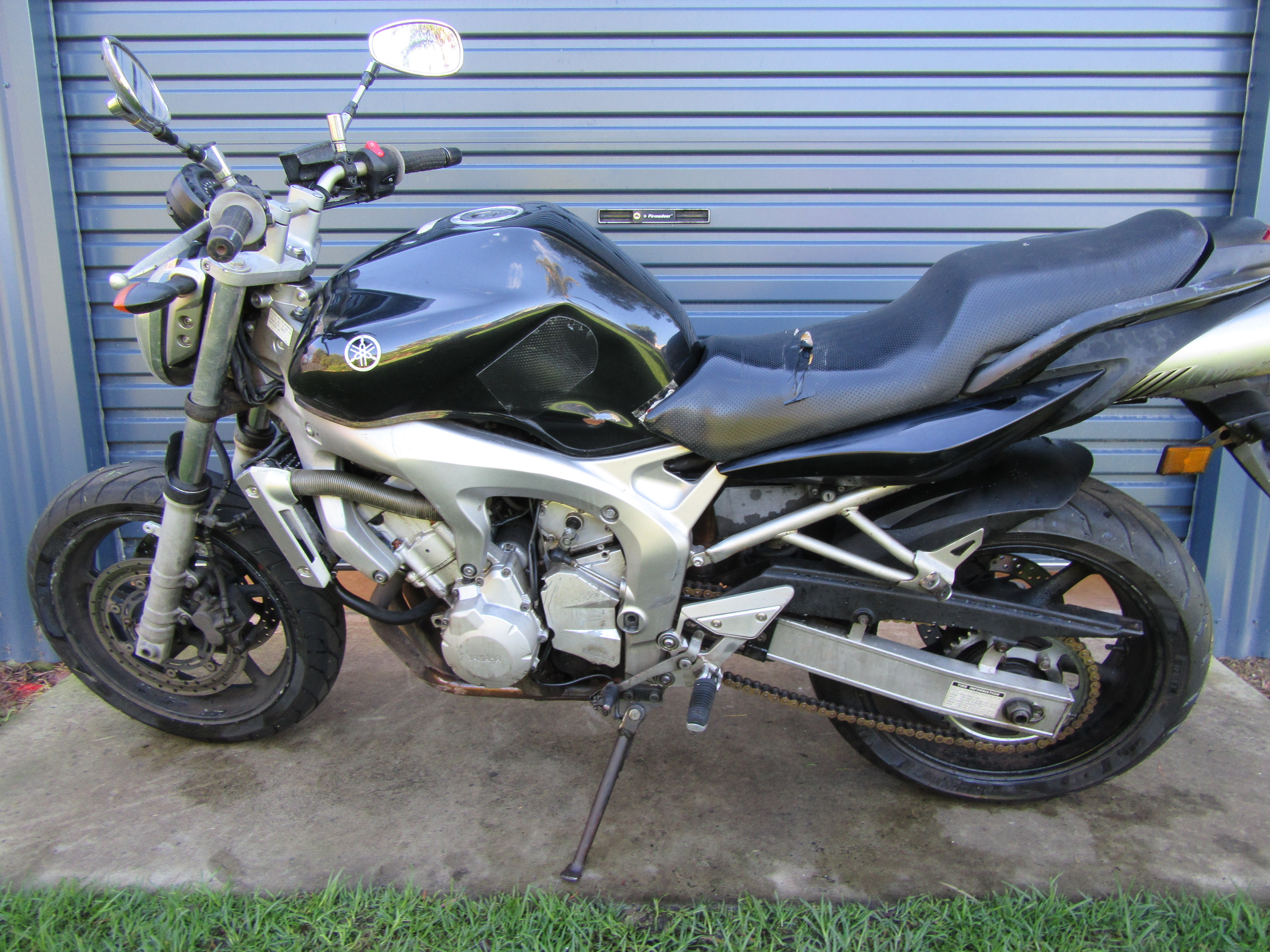 2005 YAMAHA FZ6N ROAD
