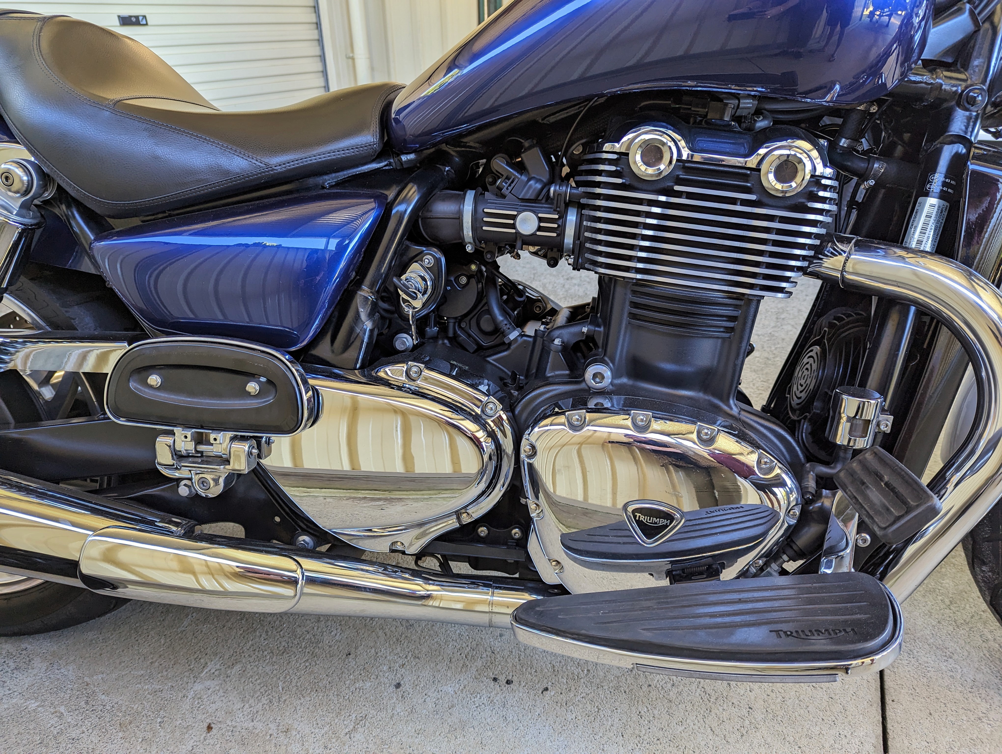 2010 TRIUMPH THUNDERBIRFD 1600 ABS CRUISER