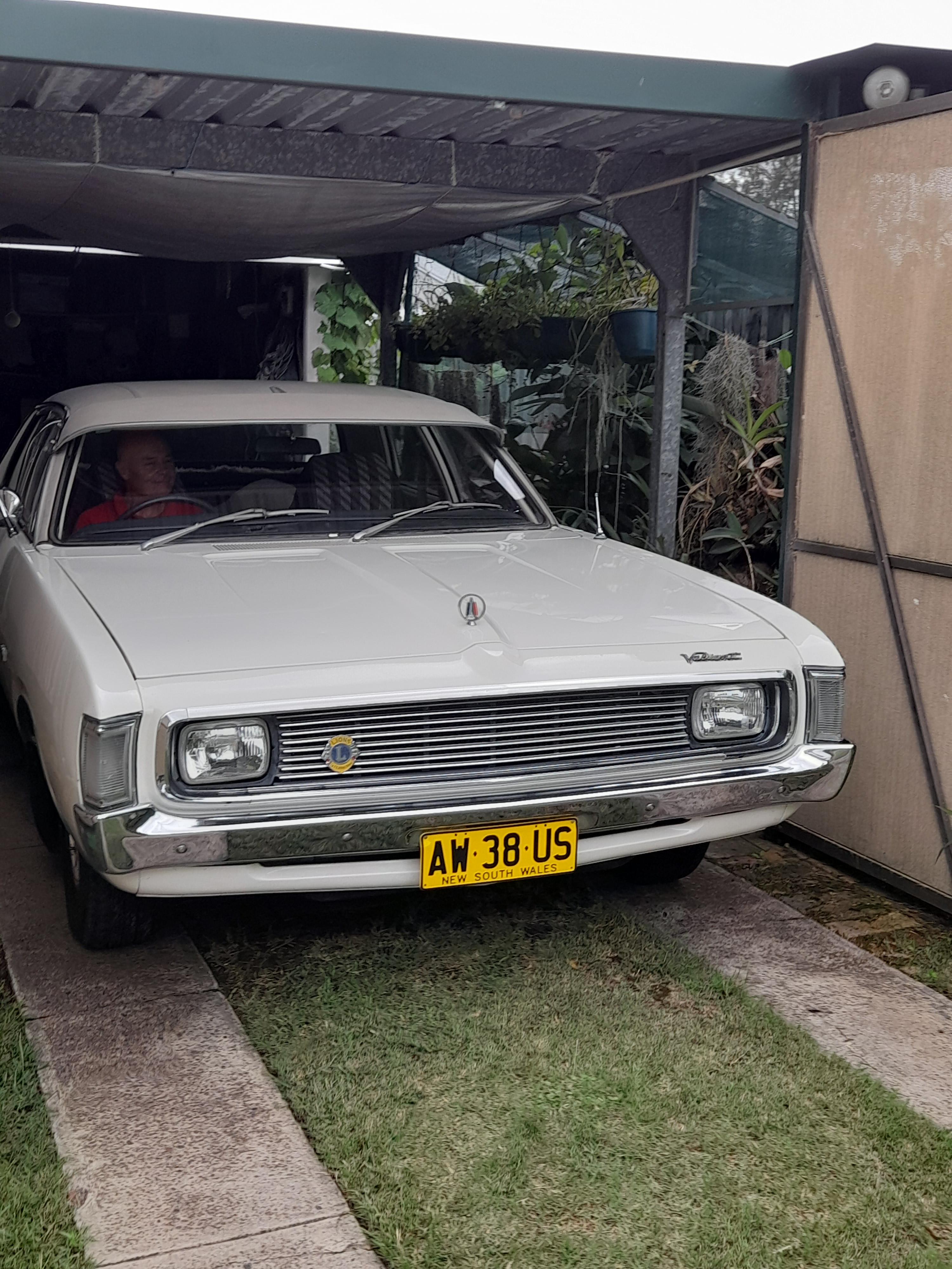 1972 VALIANT REGAL SEDAN
