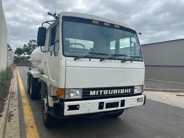 1985 MITSUBISHI FV4 58 WATER TRUCK