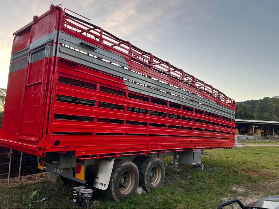 2000 MCGRATH STOCK TRAILER