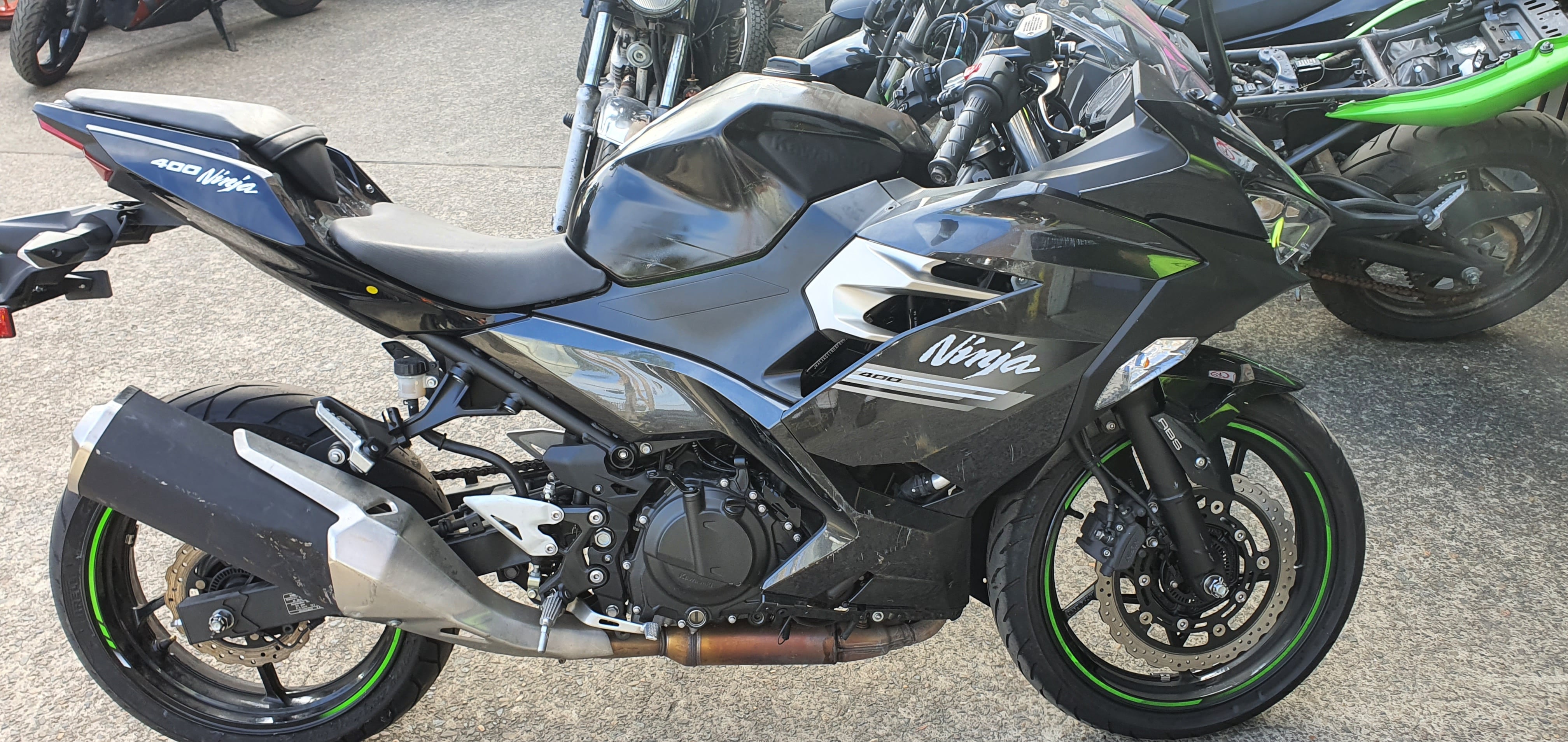 10/2021 KAWASAKI EX400 NINJA SPORTS