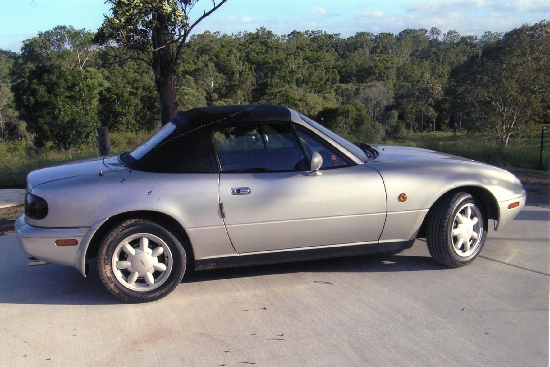 1990 MAZDA MX5 CONVERTIBLE