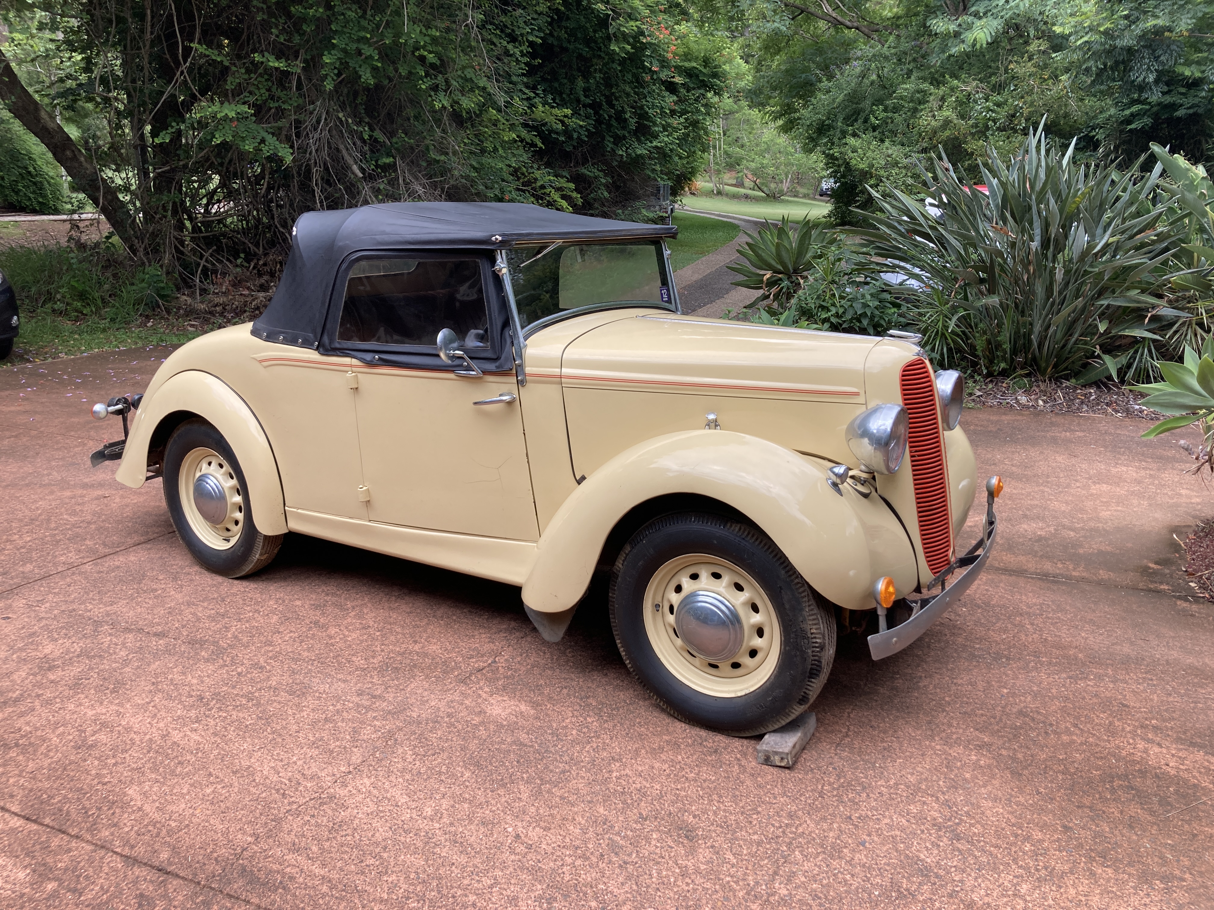 1939 HILLMAN CONVERTIBLE