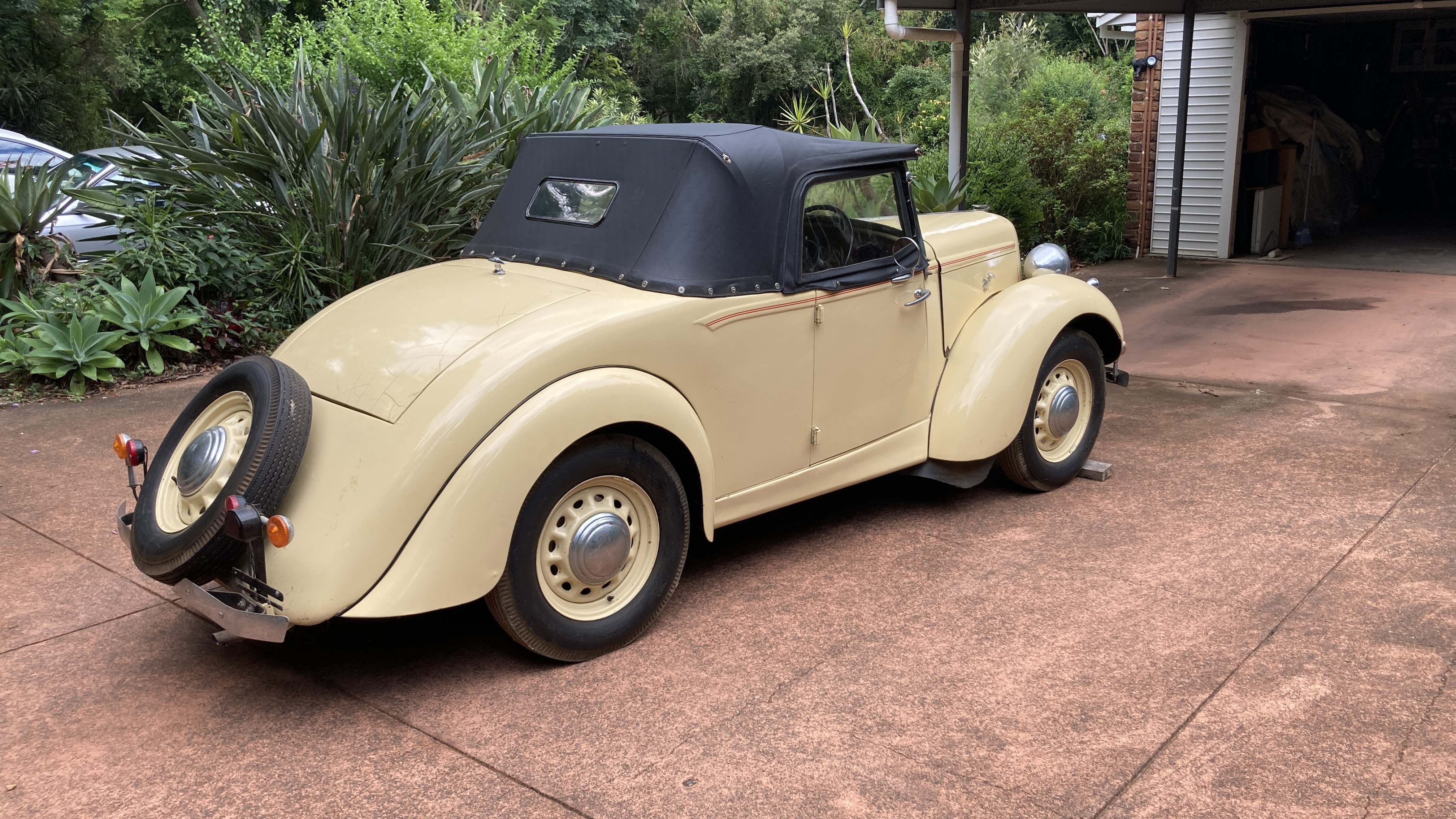 1939 HILLMAN CONVERTIBLE