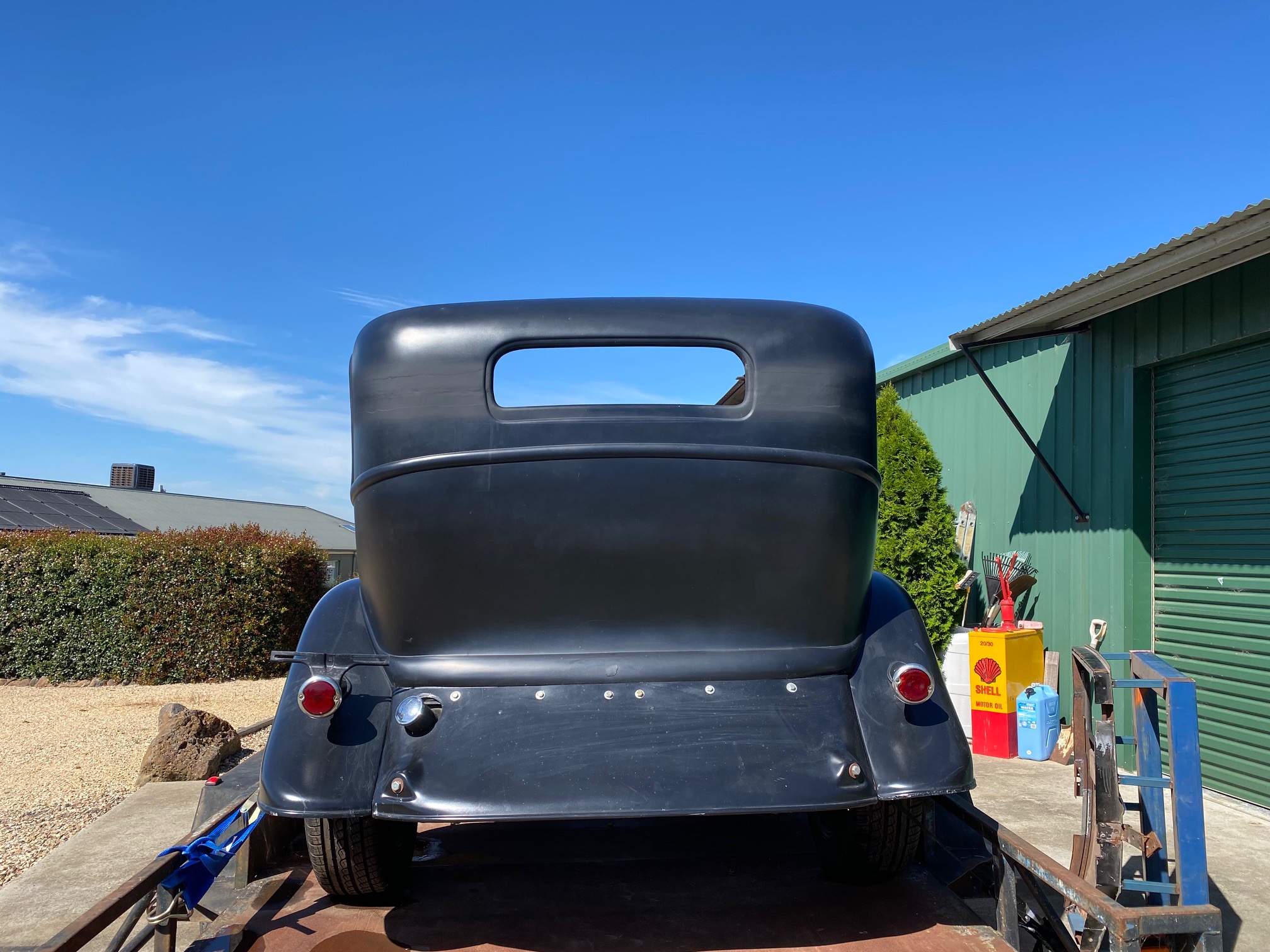 1933 FORD MODEL B SEDAN