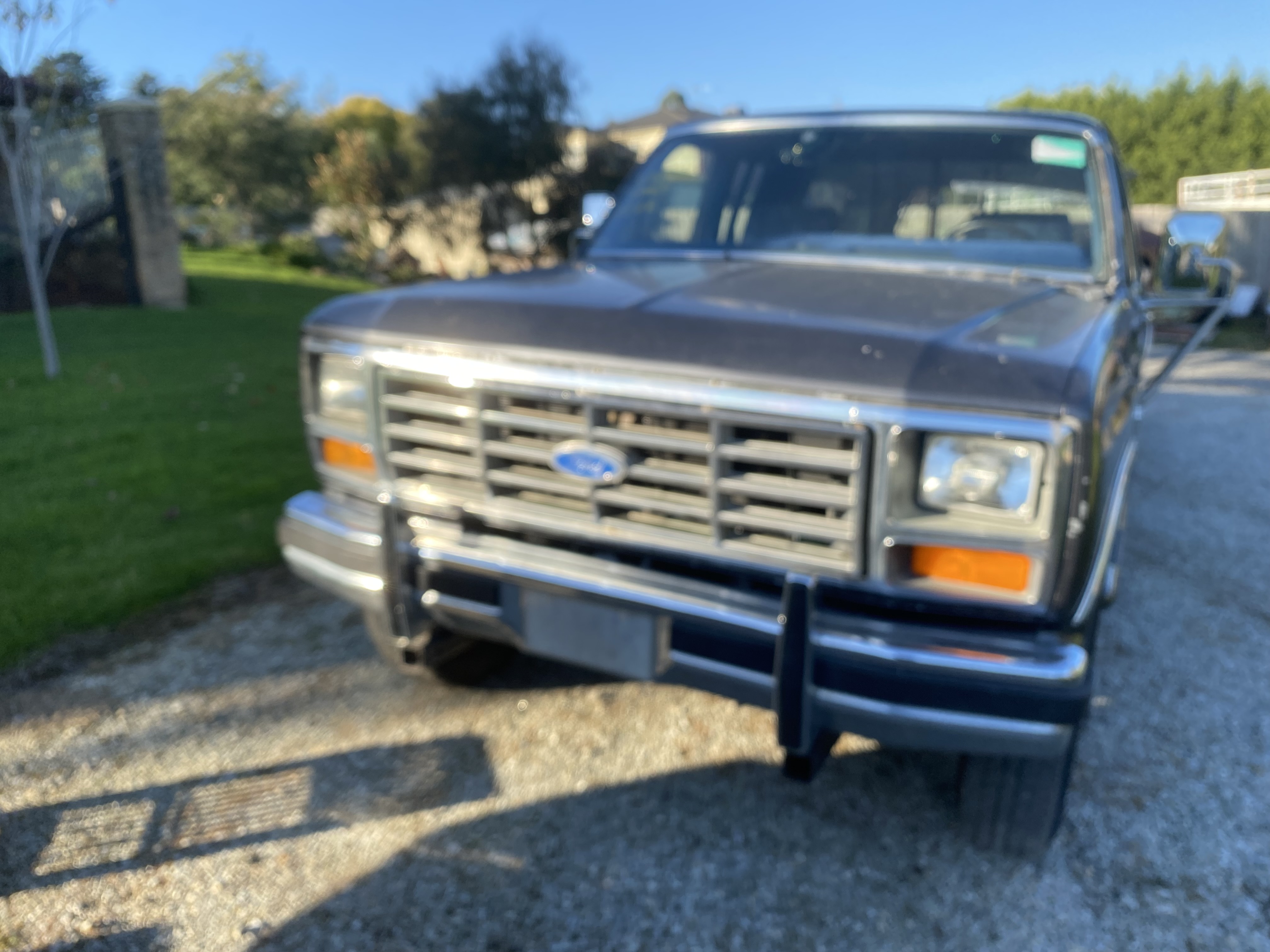 1986 FORD F-250 UTILITY