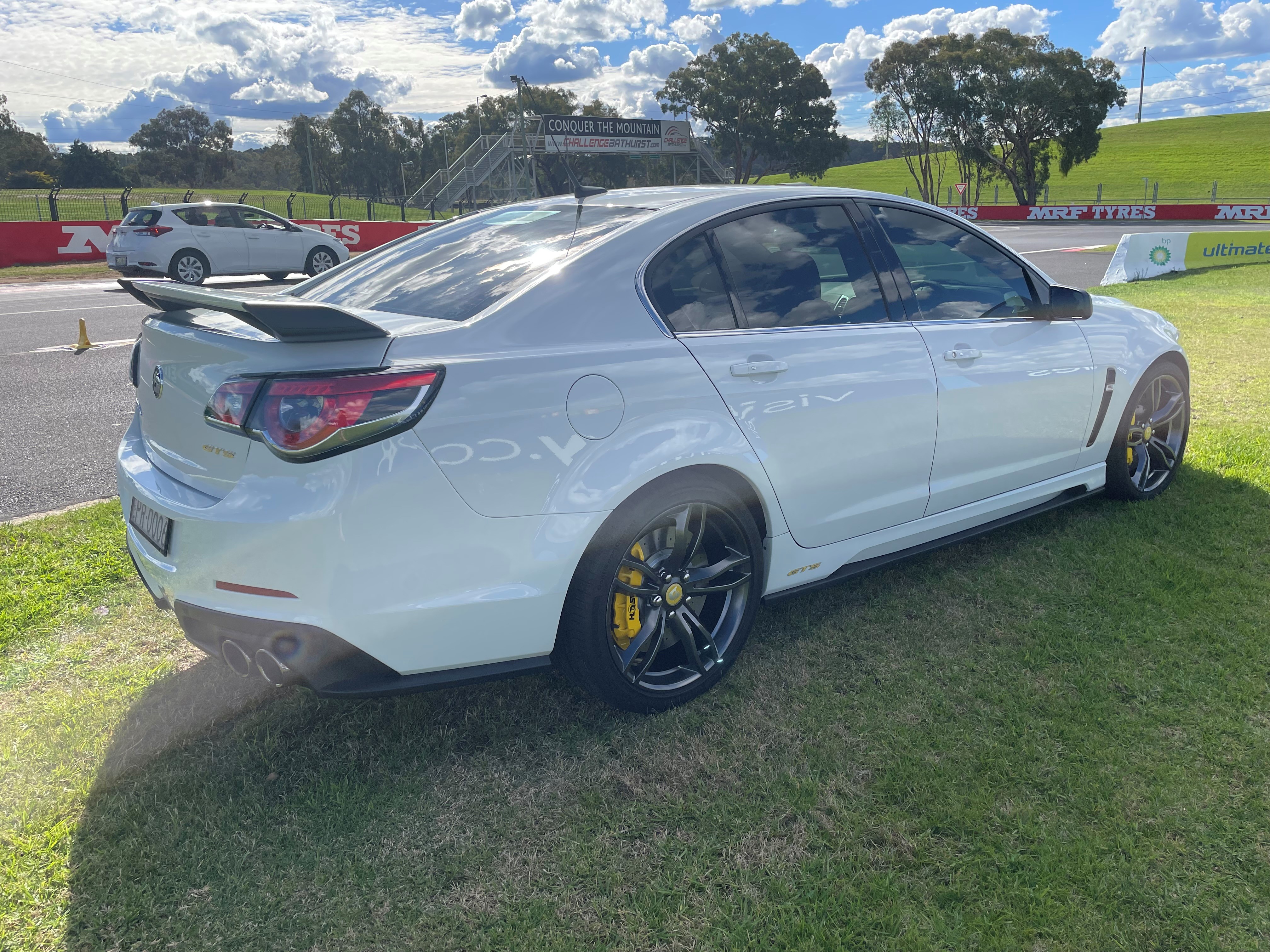 2016 HSV GTS GEN F2 6 SP MANUAL 4D SEDAN