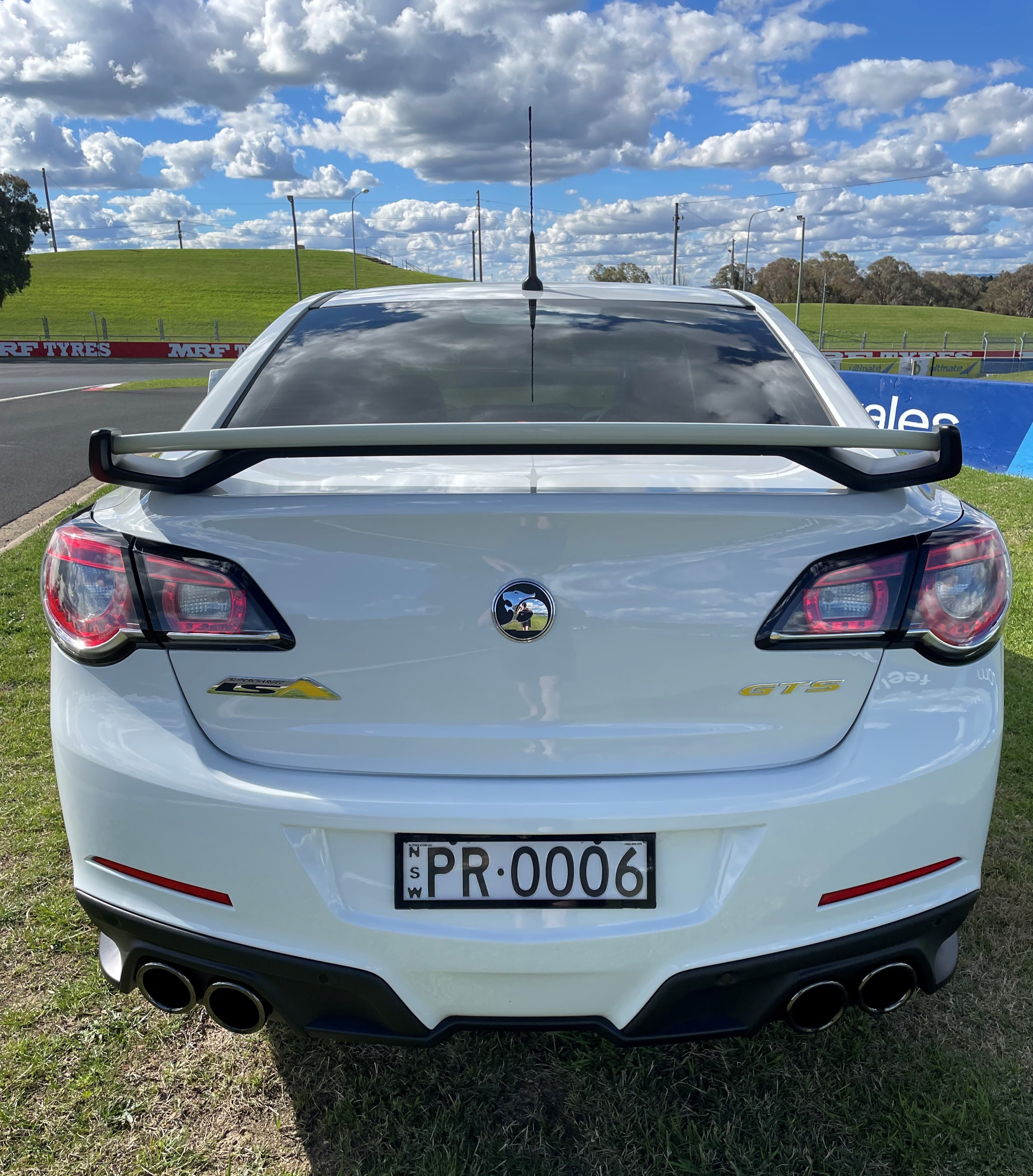 2016 HSV GTS GEN F2 6 SP MANUAL 4D SEDAN