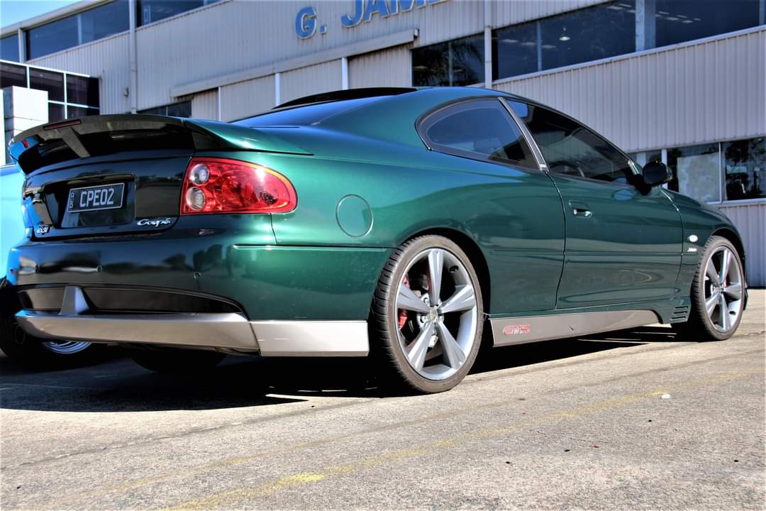 2002 HSV V2 GTS COUPE 
