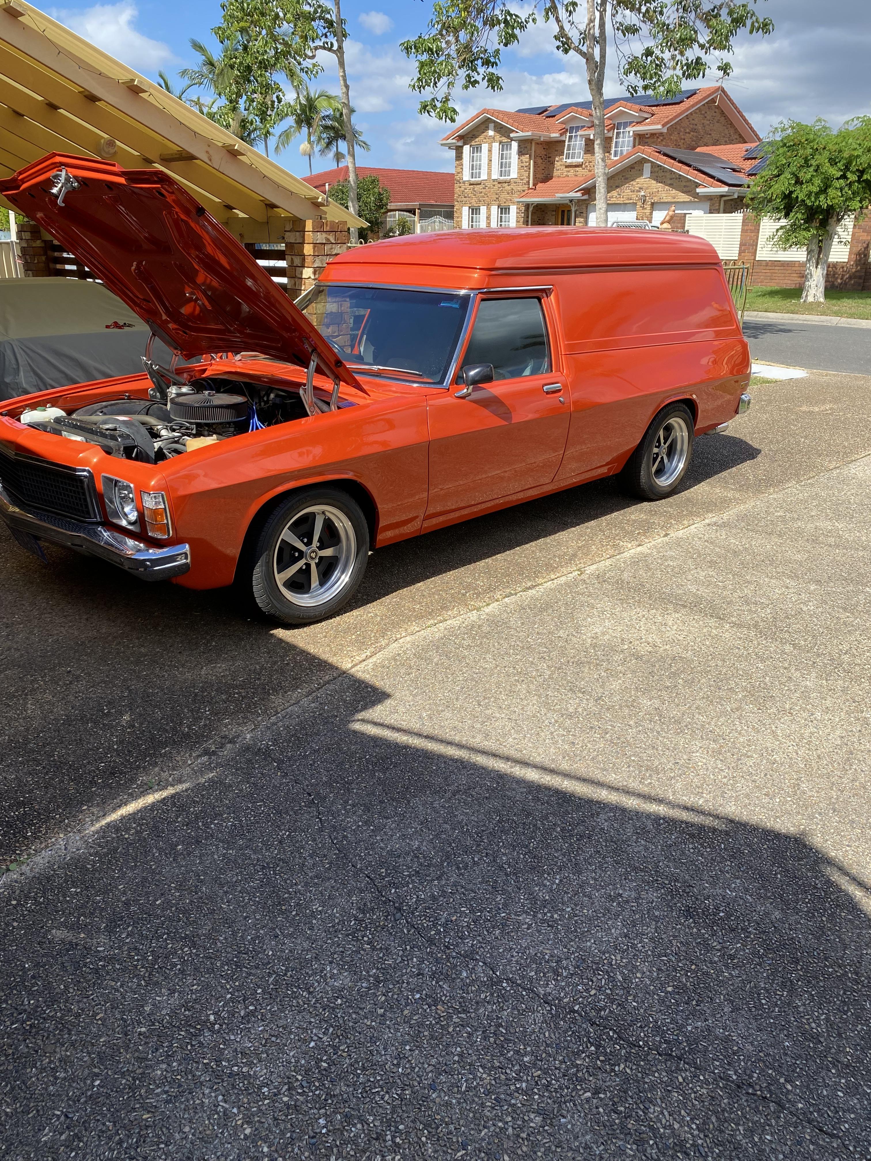 1979 HOLDEN SANDMAN HZ 4 SP MANUAL VAN