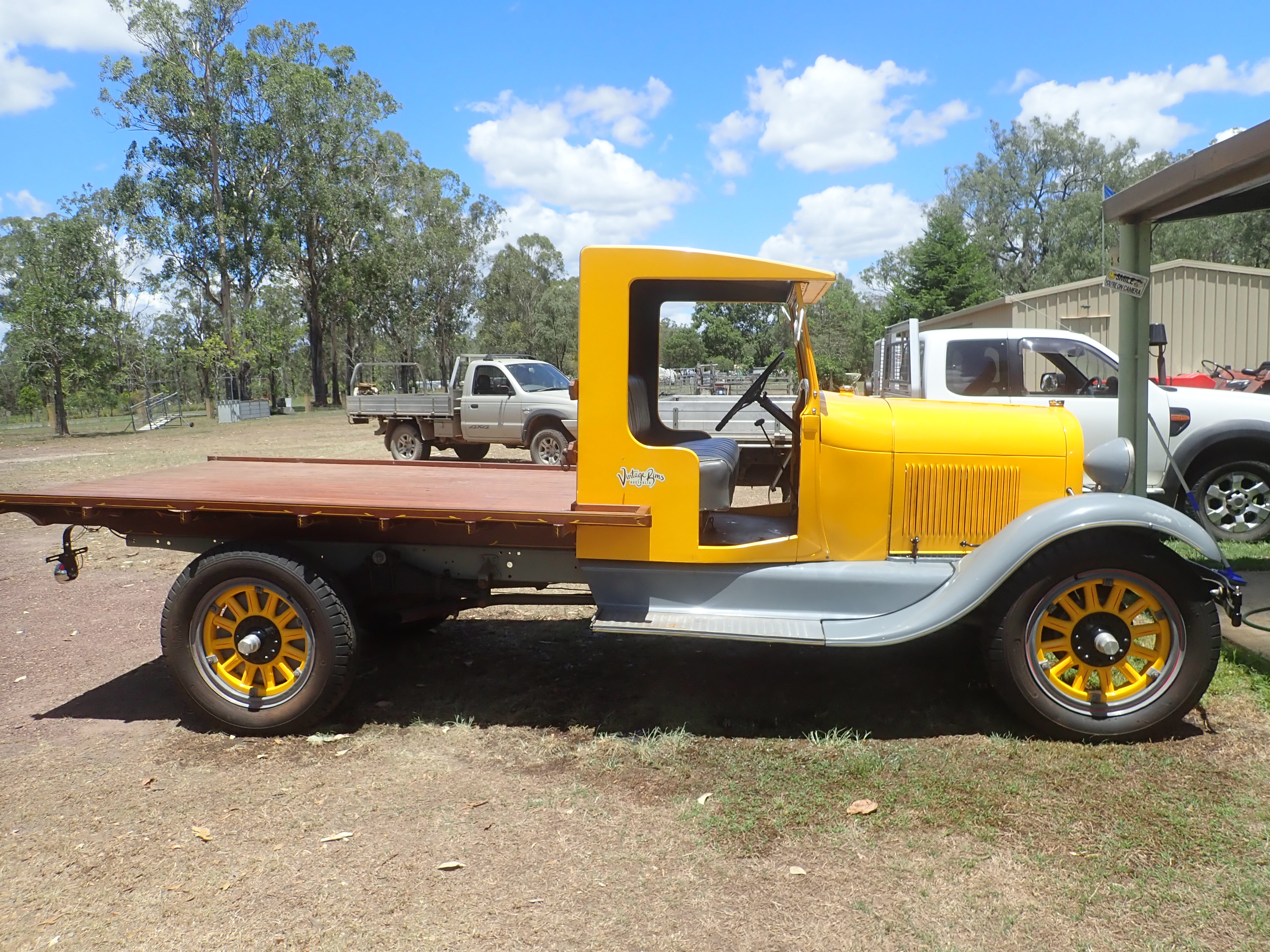 1928 FORD MODEL AA TRUCK