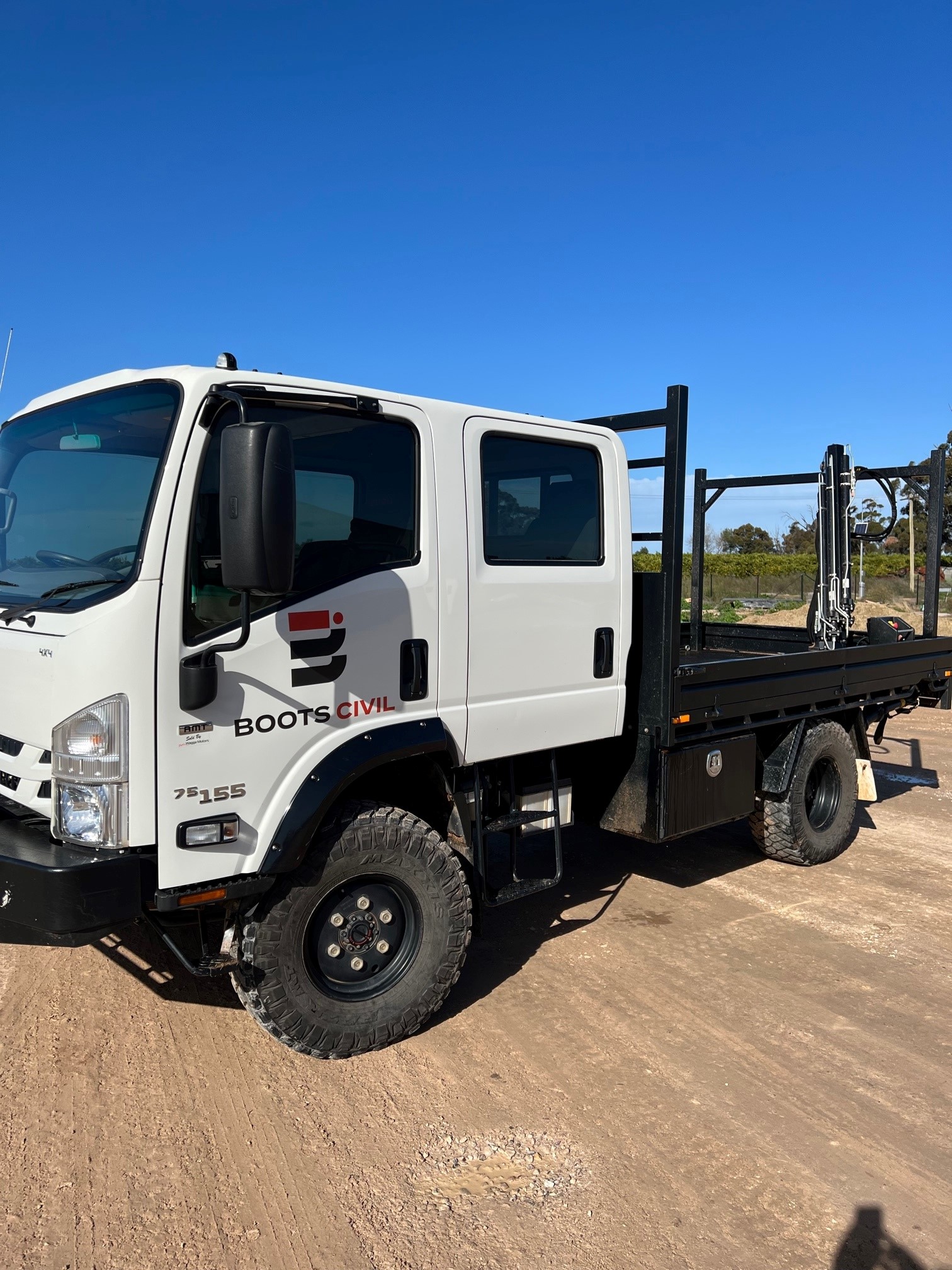 2021 ISUZU NPS 75/45-155 4X4 CREW CAB