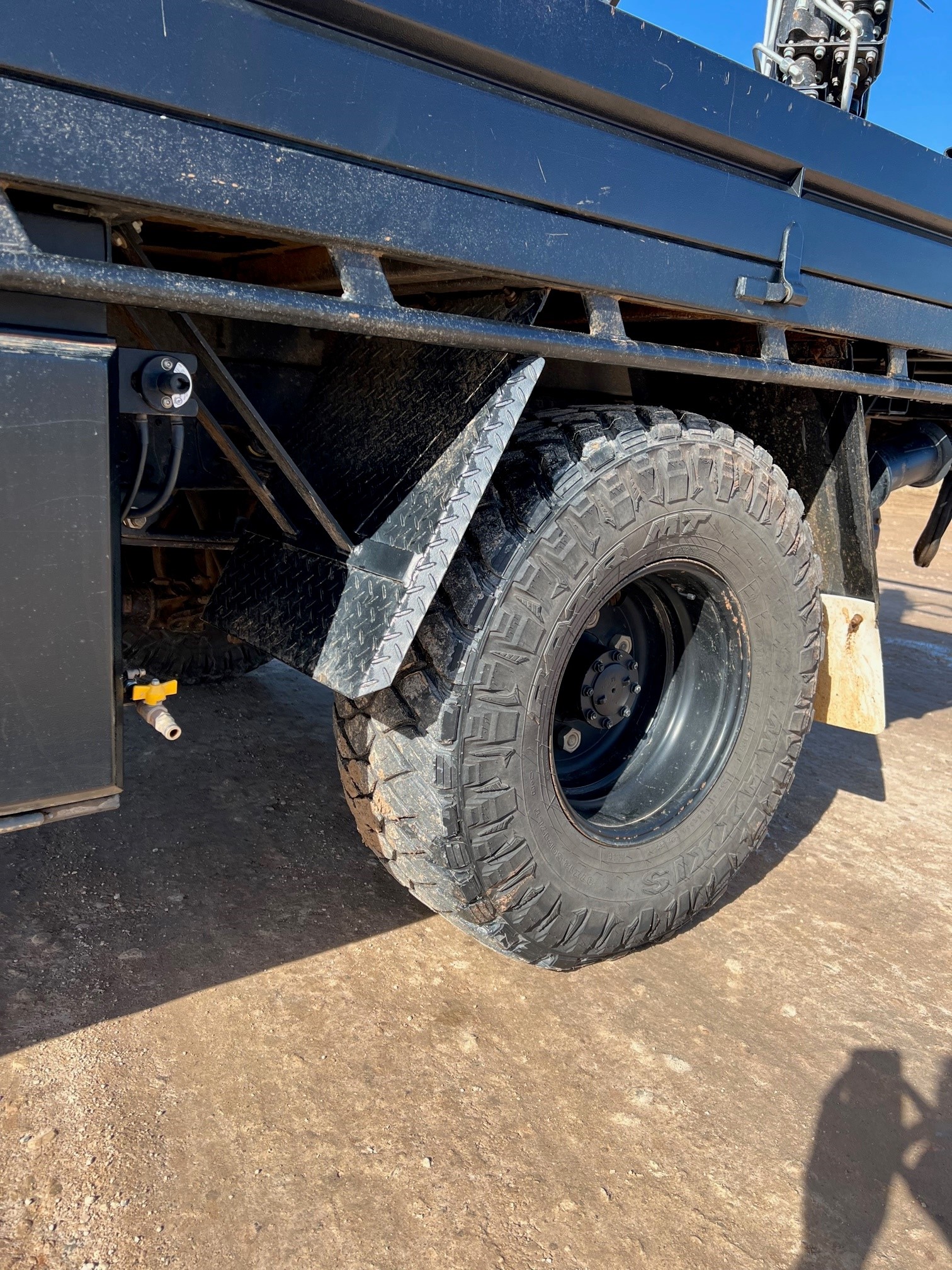 2021 ISUZU NPS 75/45-155 4X4 CREW CAB
